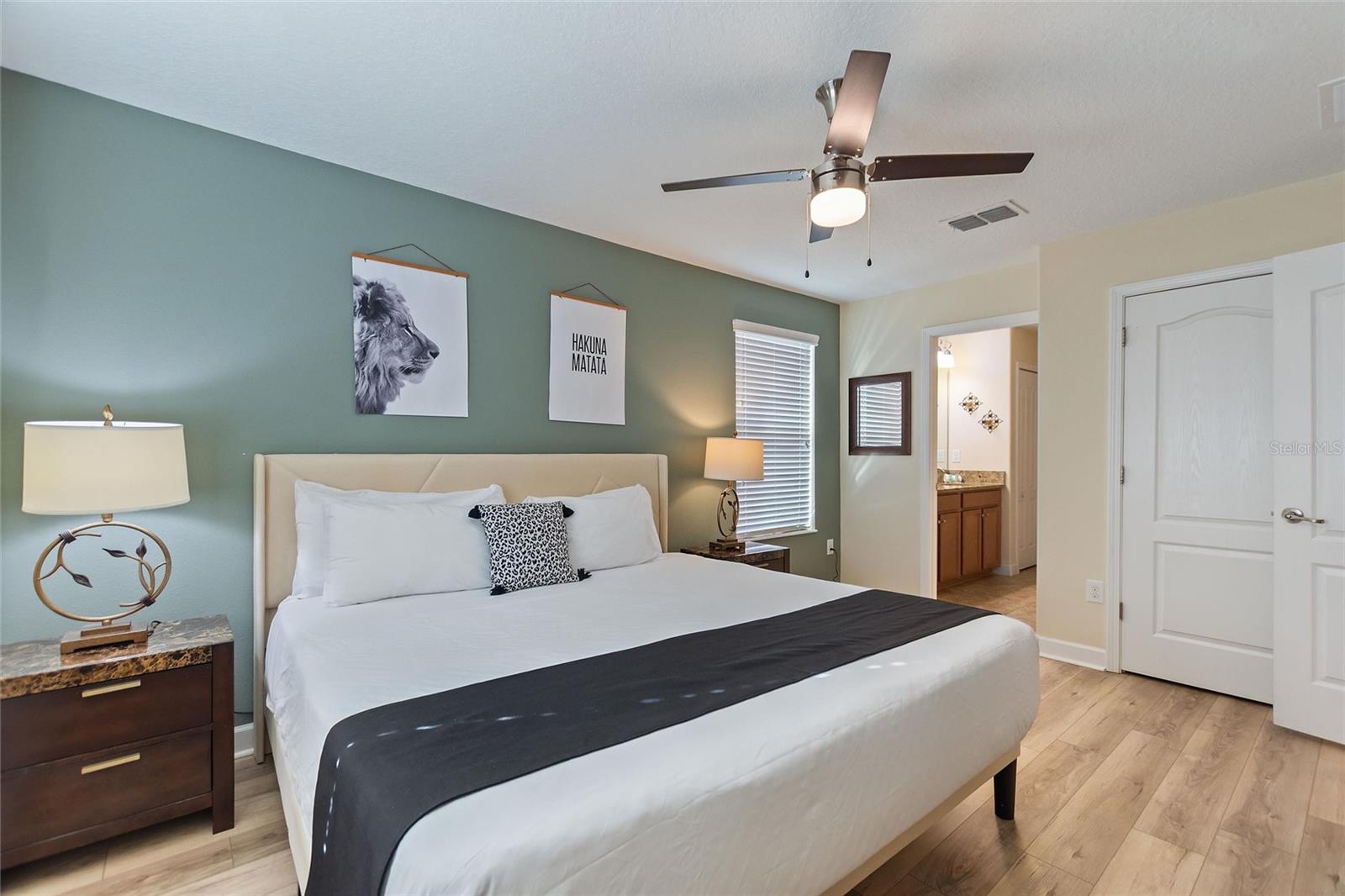 Image 37 of 70 For 1454 Myrtlewood Street