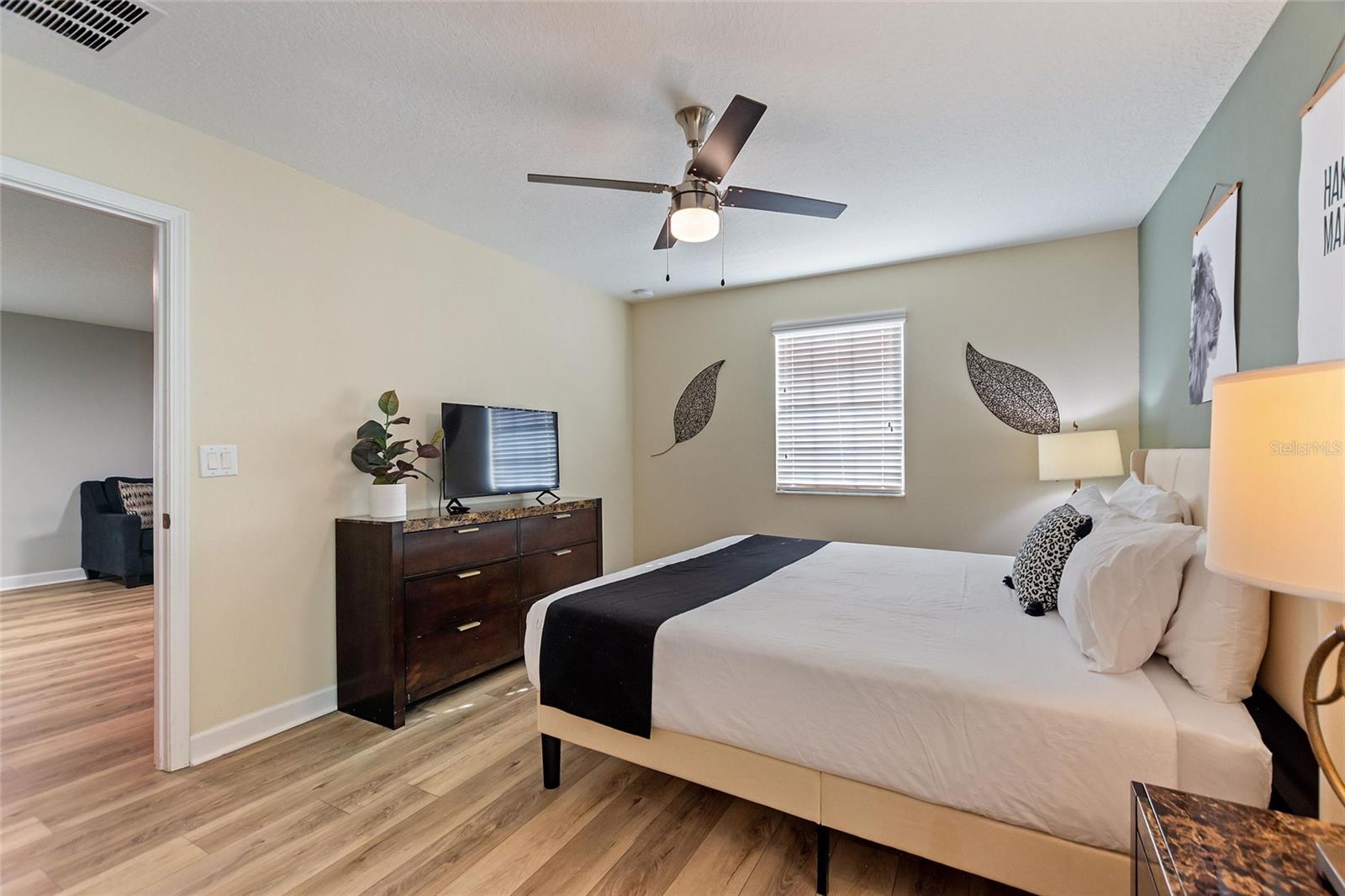 Image 38 of 70 For 1454 Myrtlewood Street