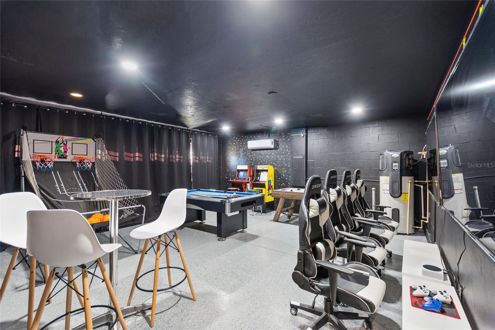 Image 41 of 70 For 1454 Myrtlewood Street