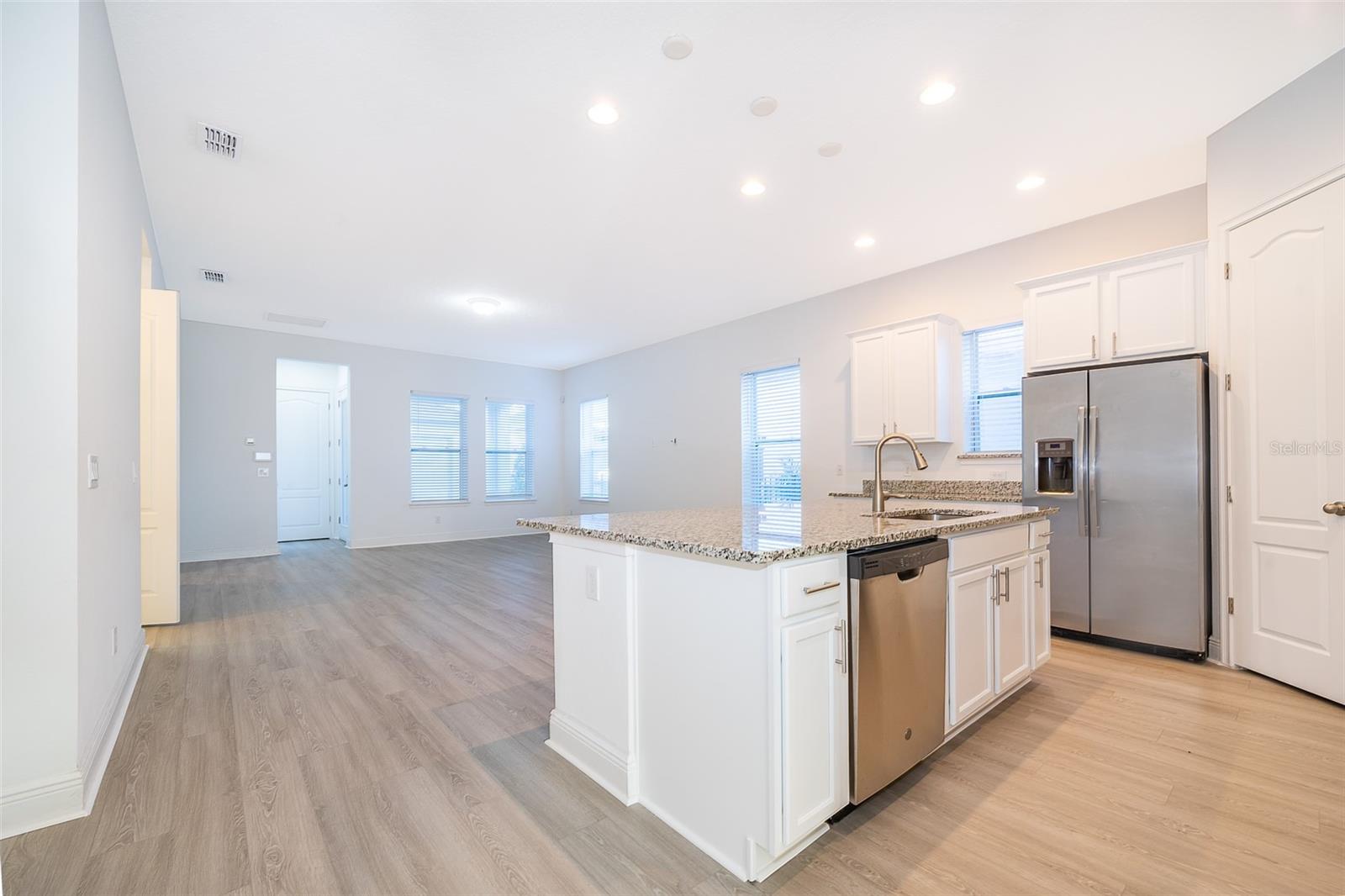 Image 11 of 40 For 7935 Nemours Parkway