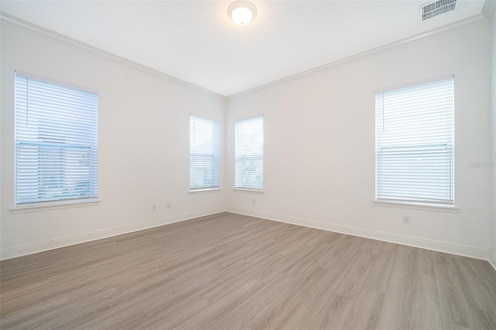 Image 8 of 40 For 7935 Nemours Parkway