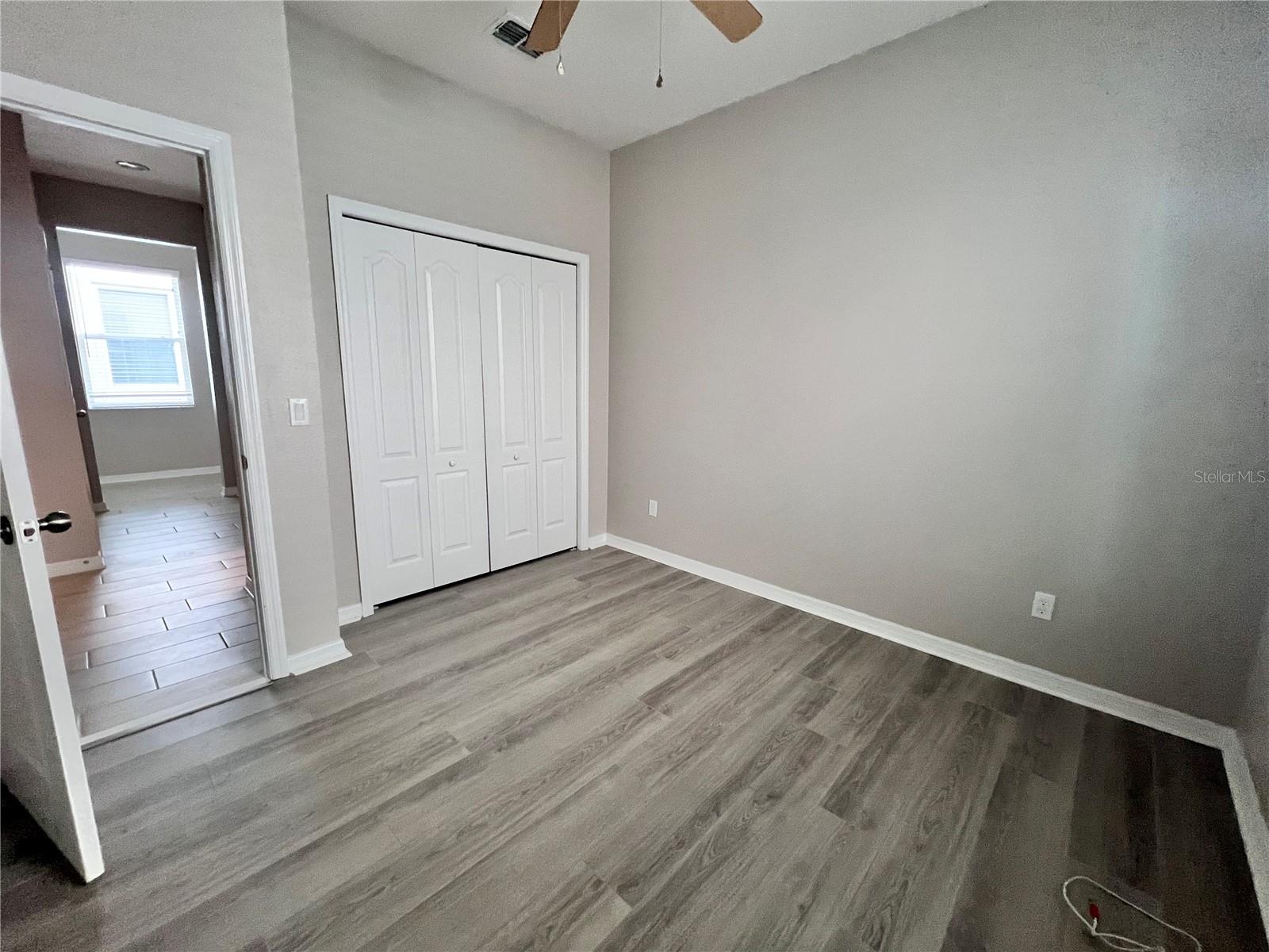 Image 14 of 16 For 1449 Paget Cove