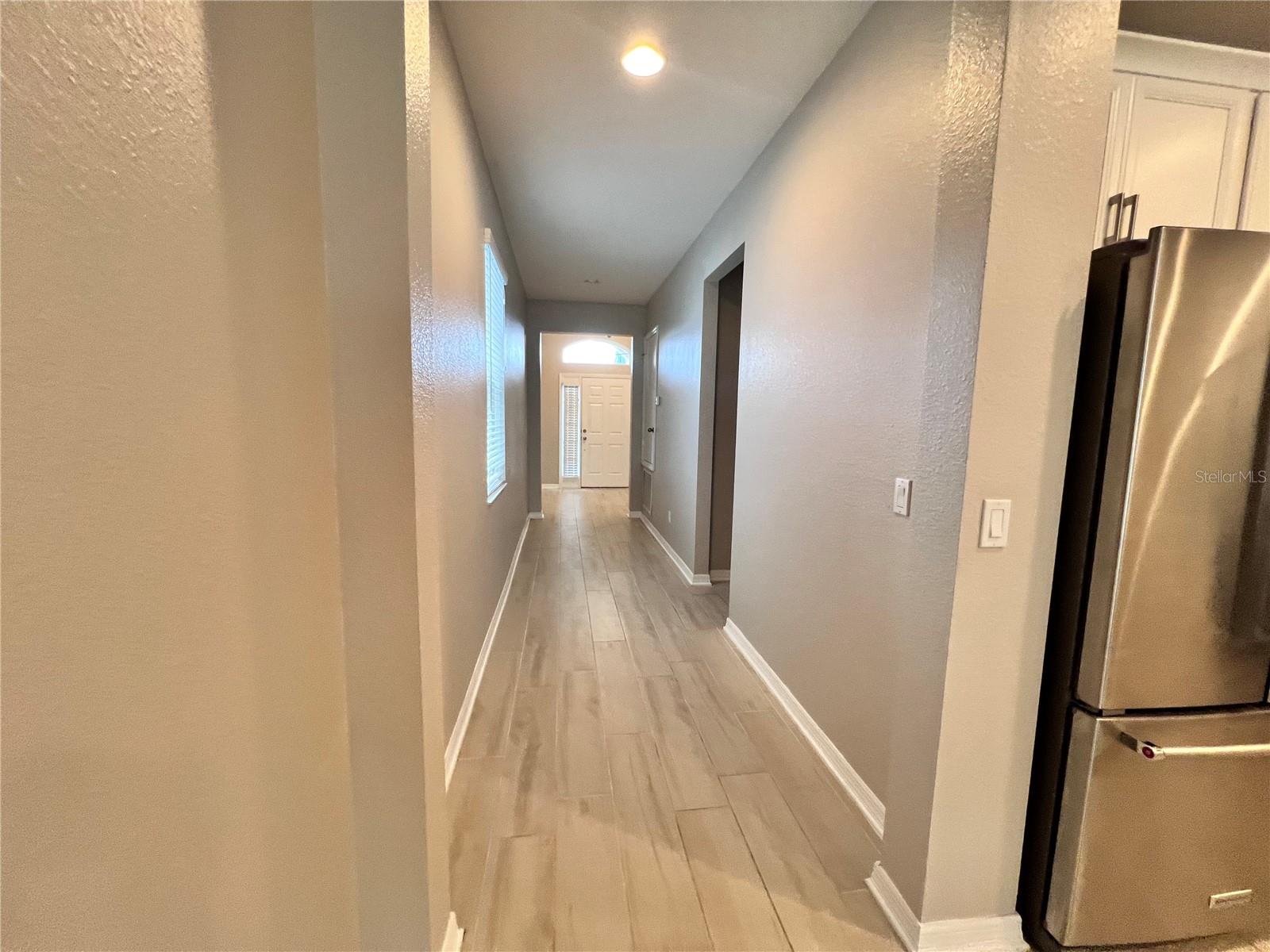 Image 3 of 16 For 1449 Paget Cove