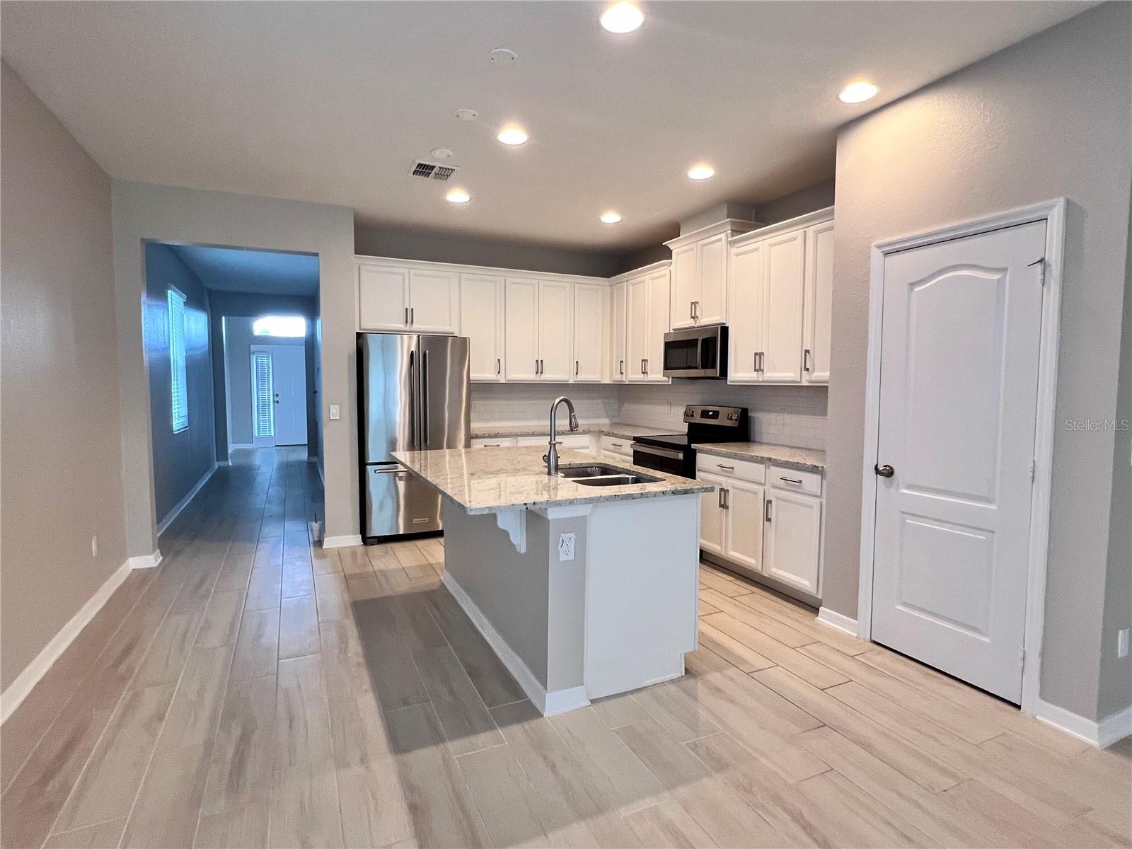 Image 6 of 16 For 1449 Paget Cove