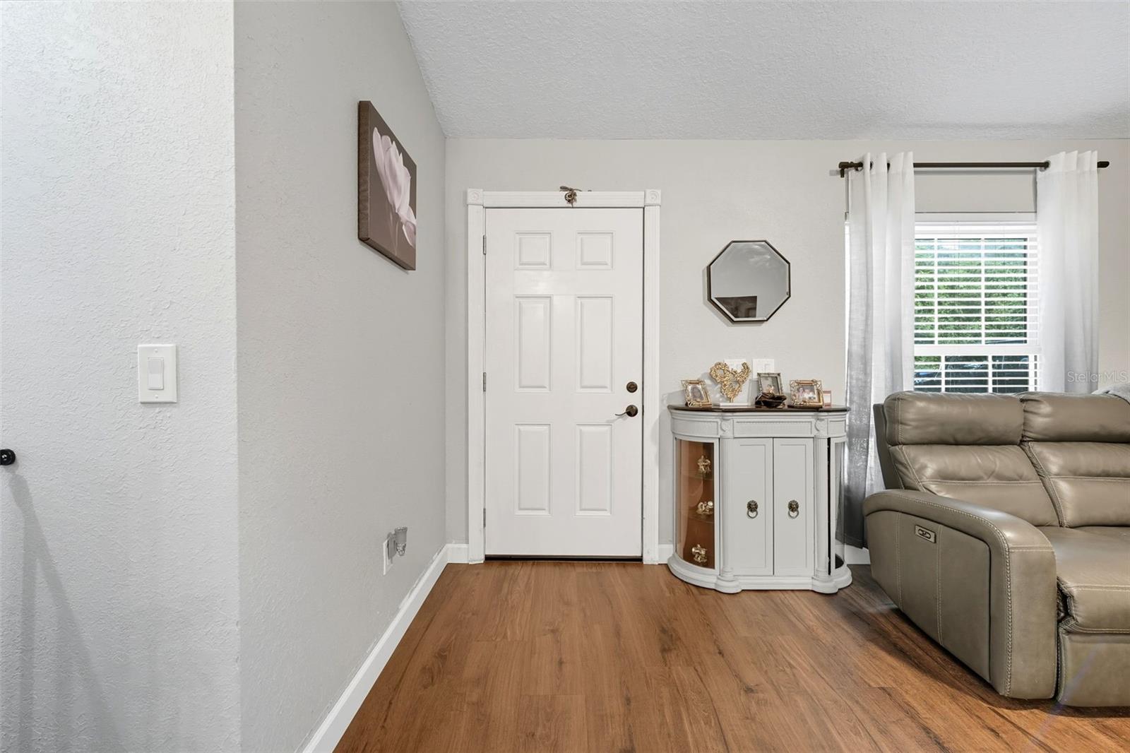 Image 4 of 32 For 4234 Illicium Lane