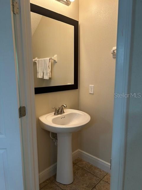 Image 15 of 49 For 8135 Roseville Boulevard