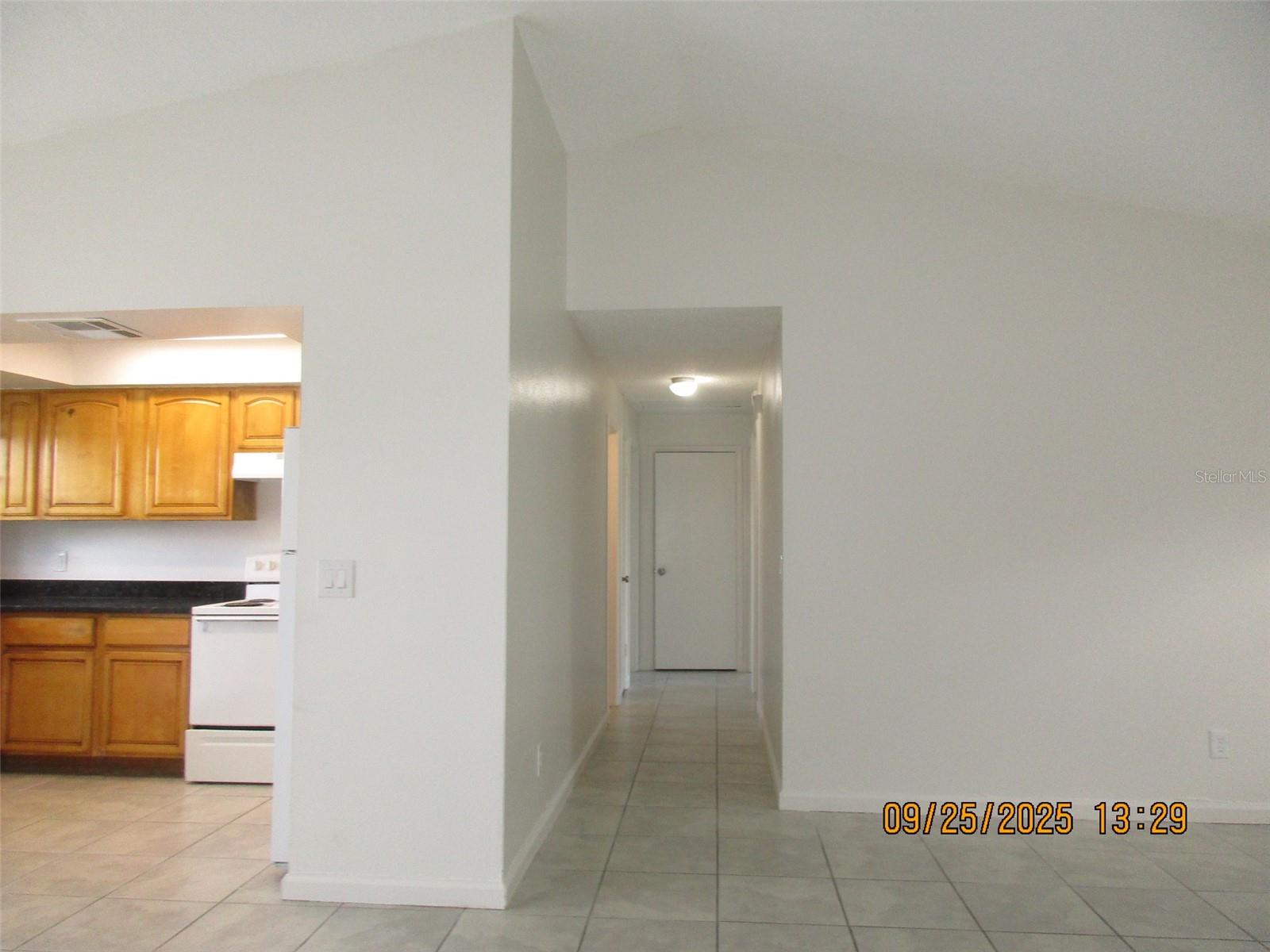Image 14 of 25 For 978 Florida Parkway