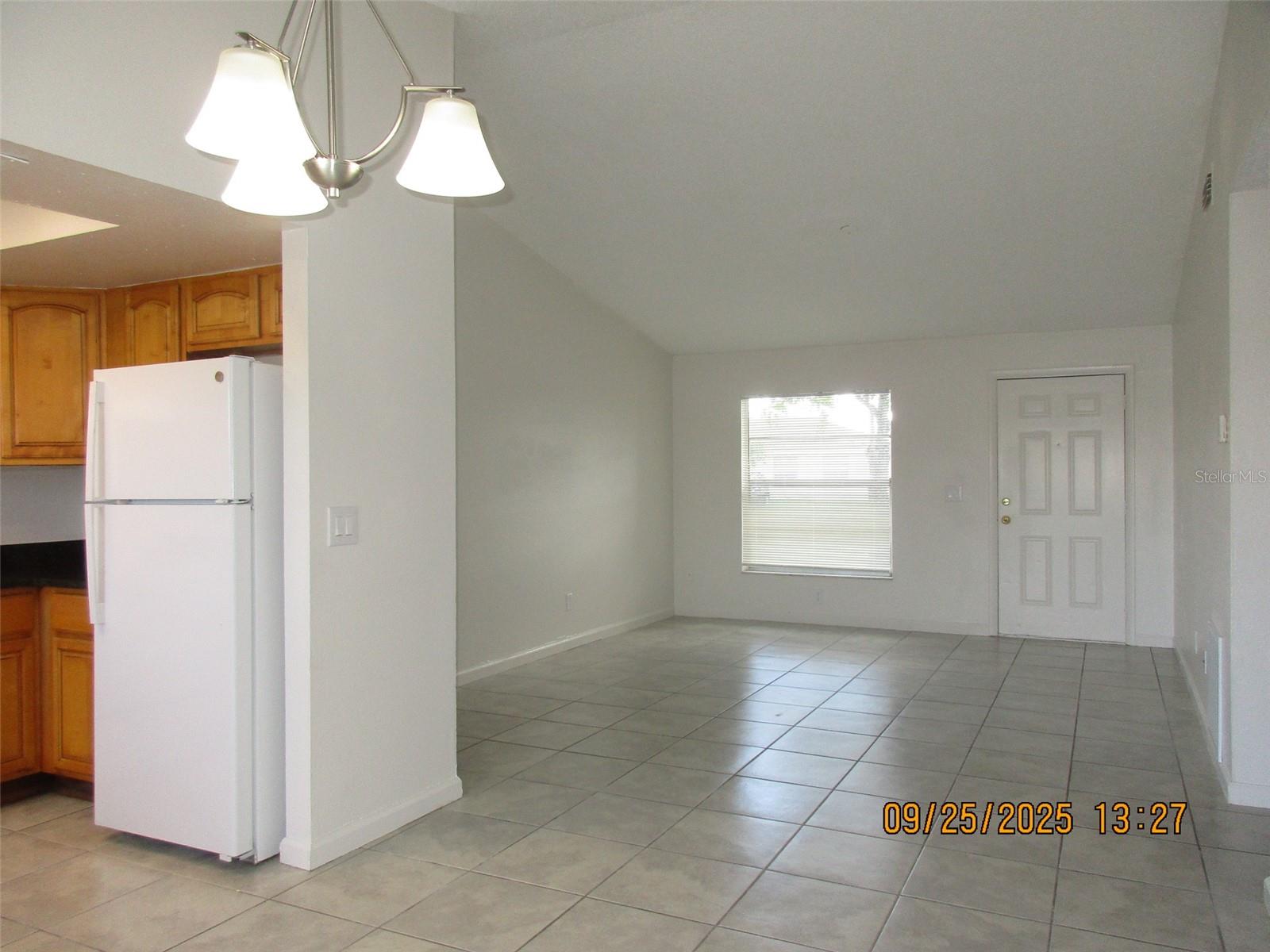 Image 4 of 25 For 978 Florida Parkway
