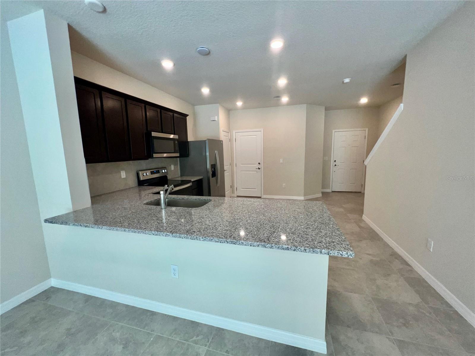 Image 4 of 17 For 2635 Buena View Road