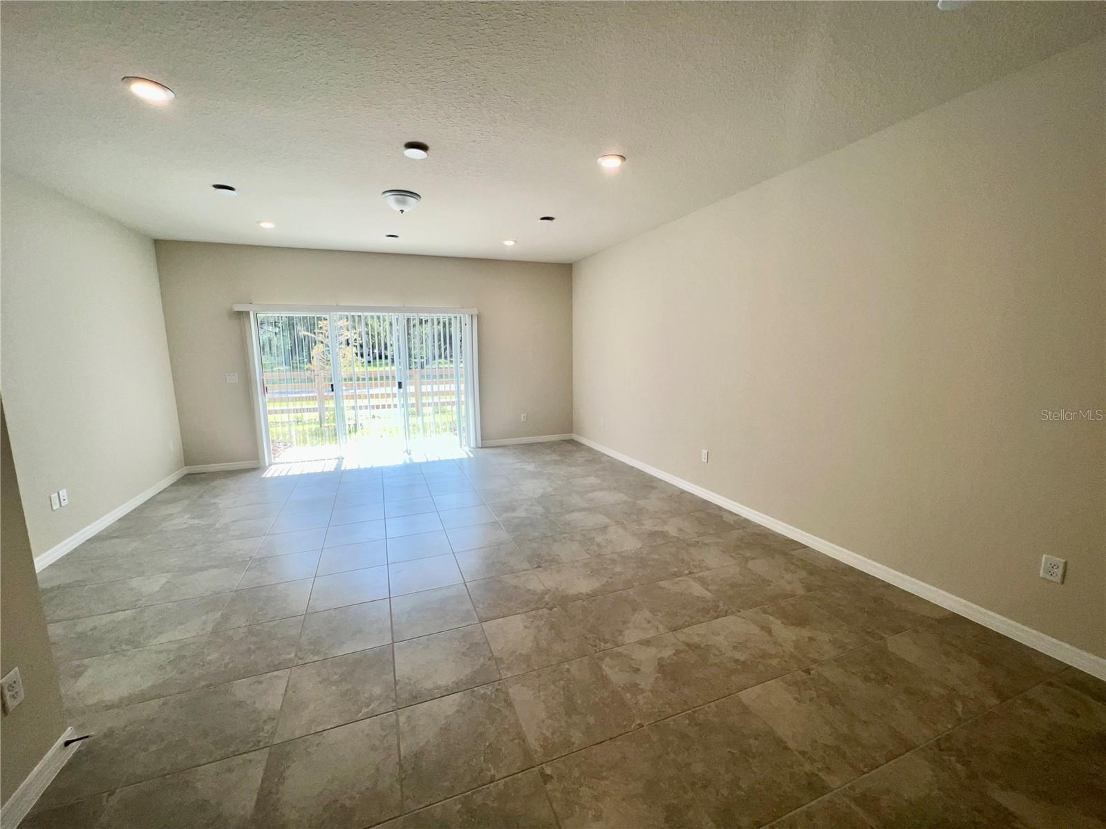 Image 5 of 17 For 2635 Buena View Road