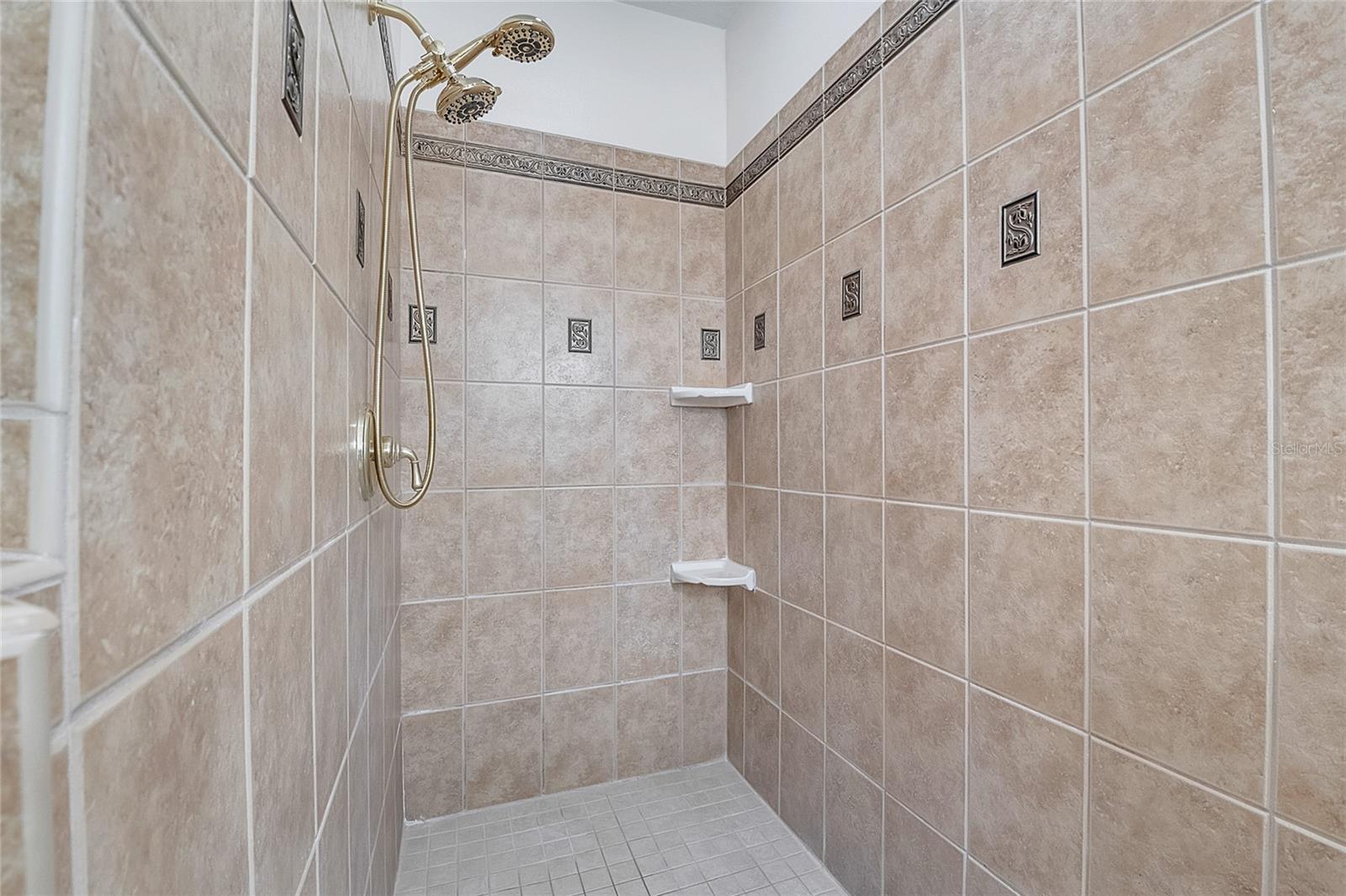 Image 54 of 86 For 18147 Coralwood Lane