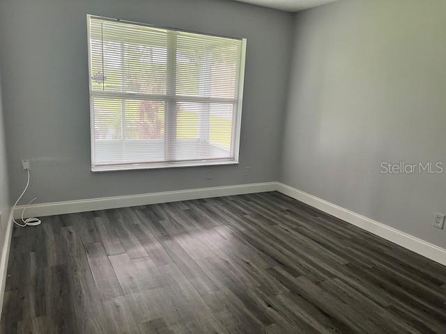 Image 5 of 12 For 3009 Wickham Avenue