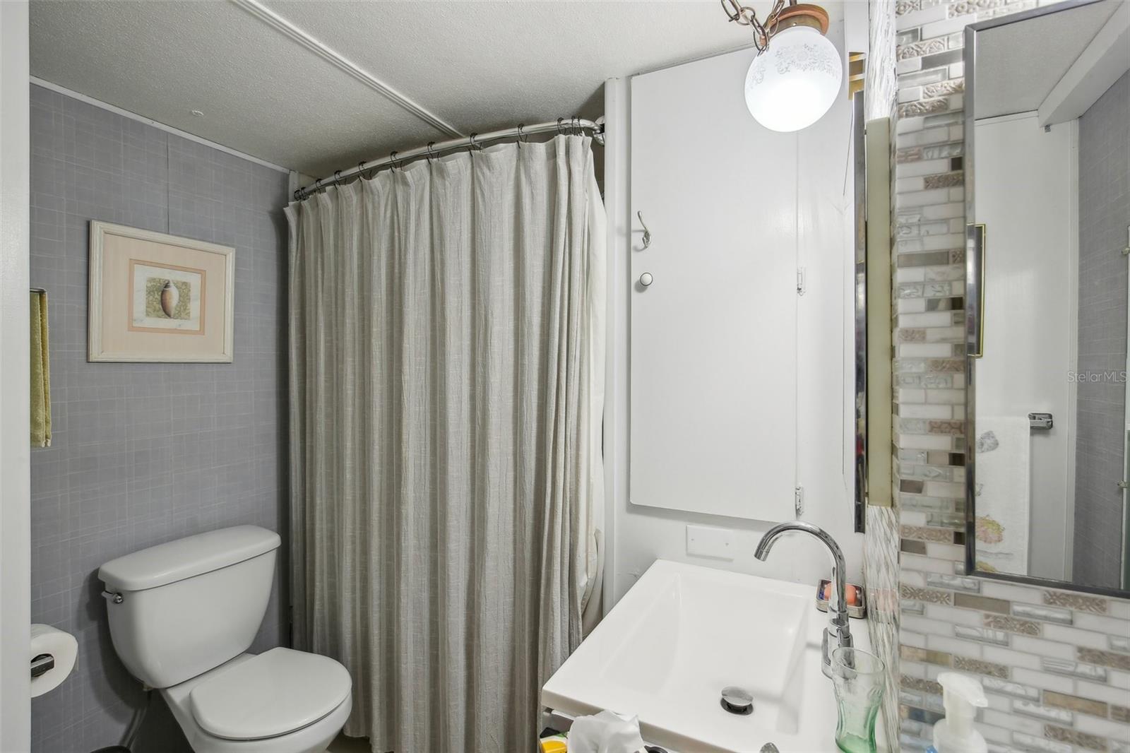 Listing photo id 19 for 1600 Old Coachman Road 311