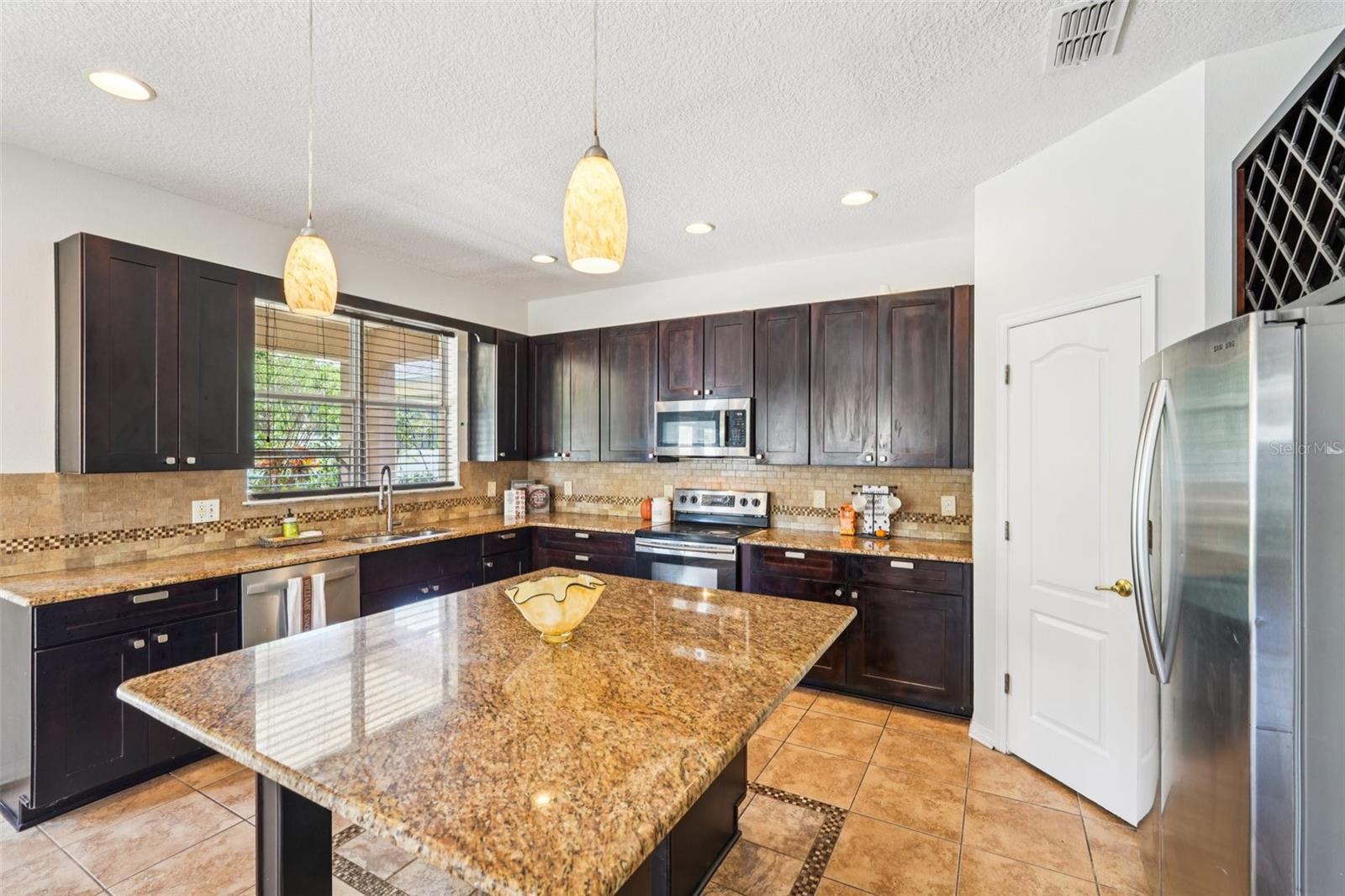 Image 12 of 40 For 6891 Northwich Drive