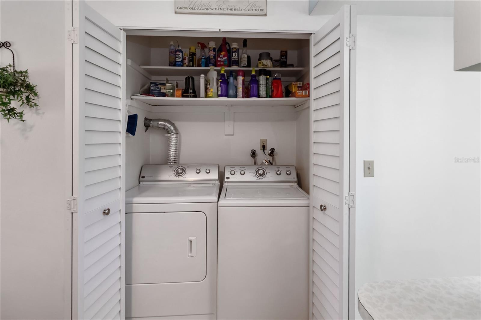 Image 17 of 34 For 4718 Kilt Court 66