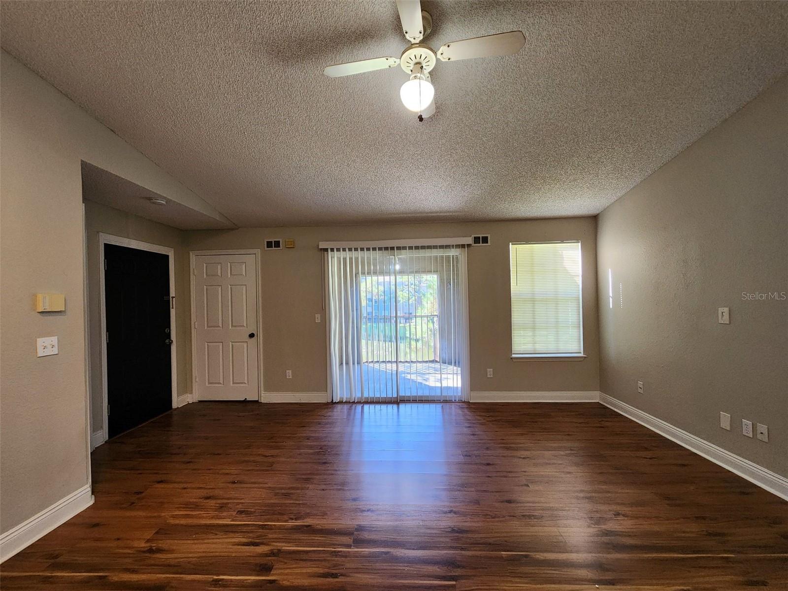 Image 5 of 25 For 2226 Metropolitan Way 1128