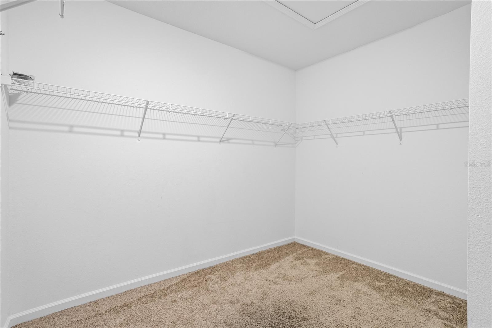 Image 32 of 53 For 4022 Alissa Lane