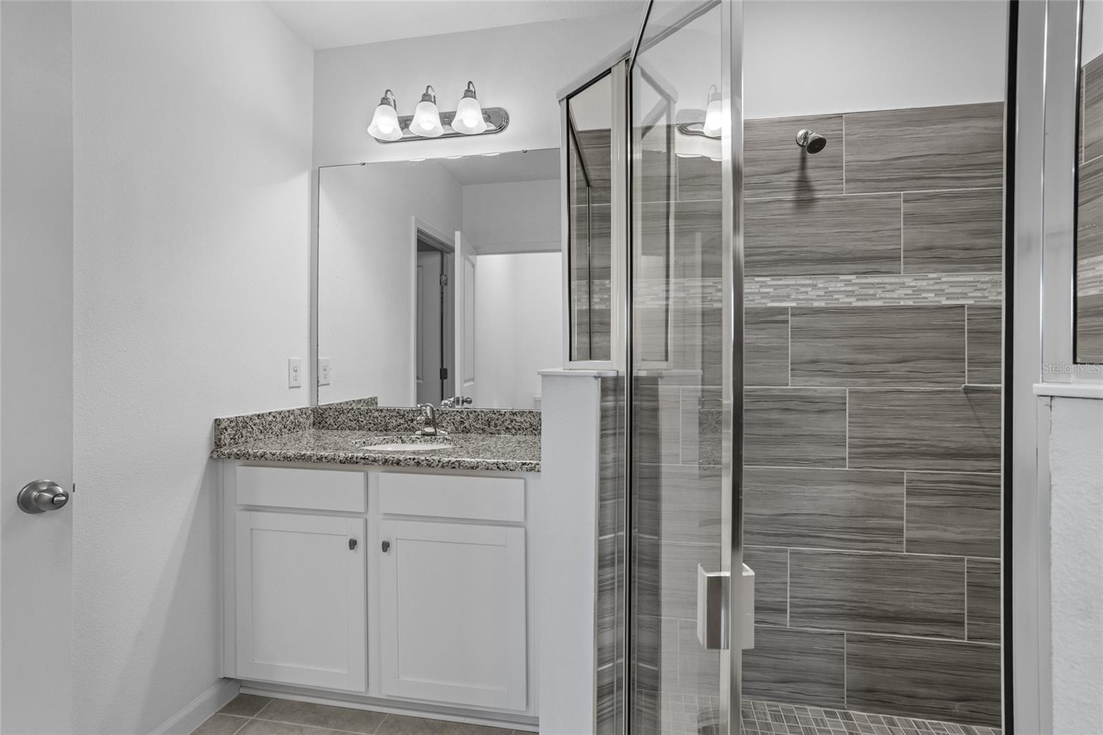 Image 33 of 53 For 4022 Alissa Lane