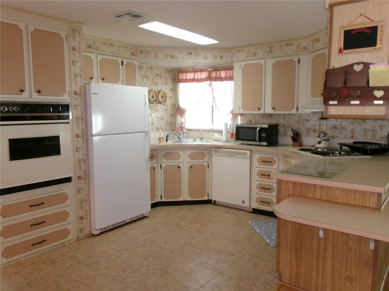 Image 4 of 63 For 1530 Longbow Drive