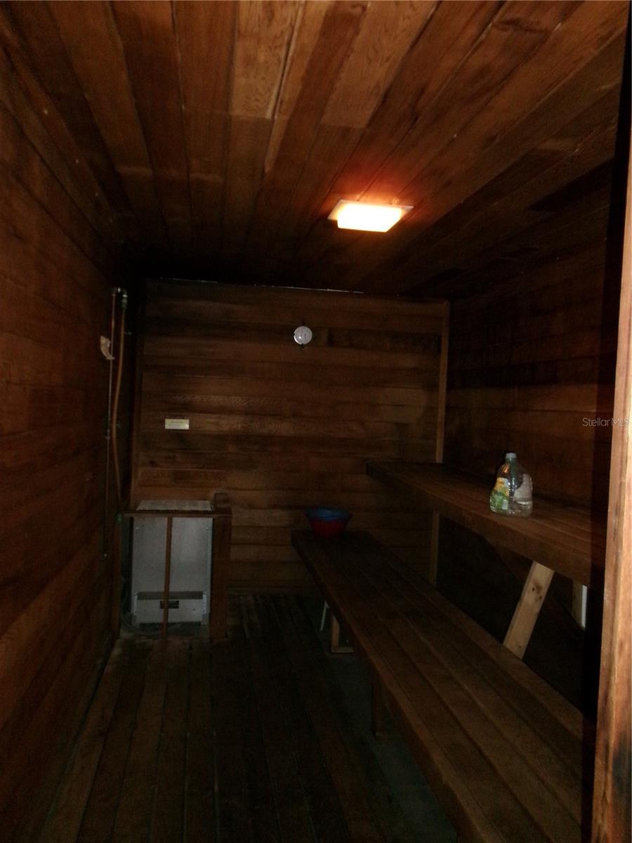 Image 45 of 63 For 1530 Longbow Drive