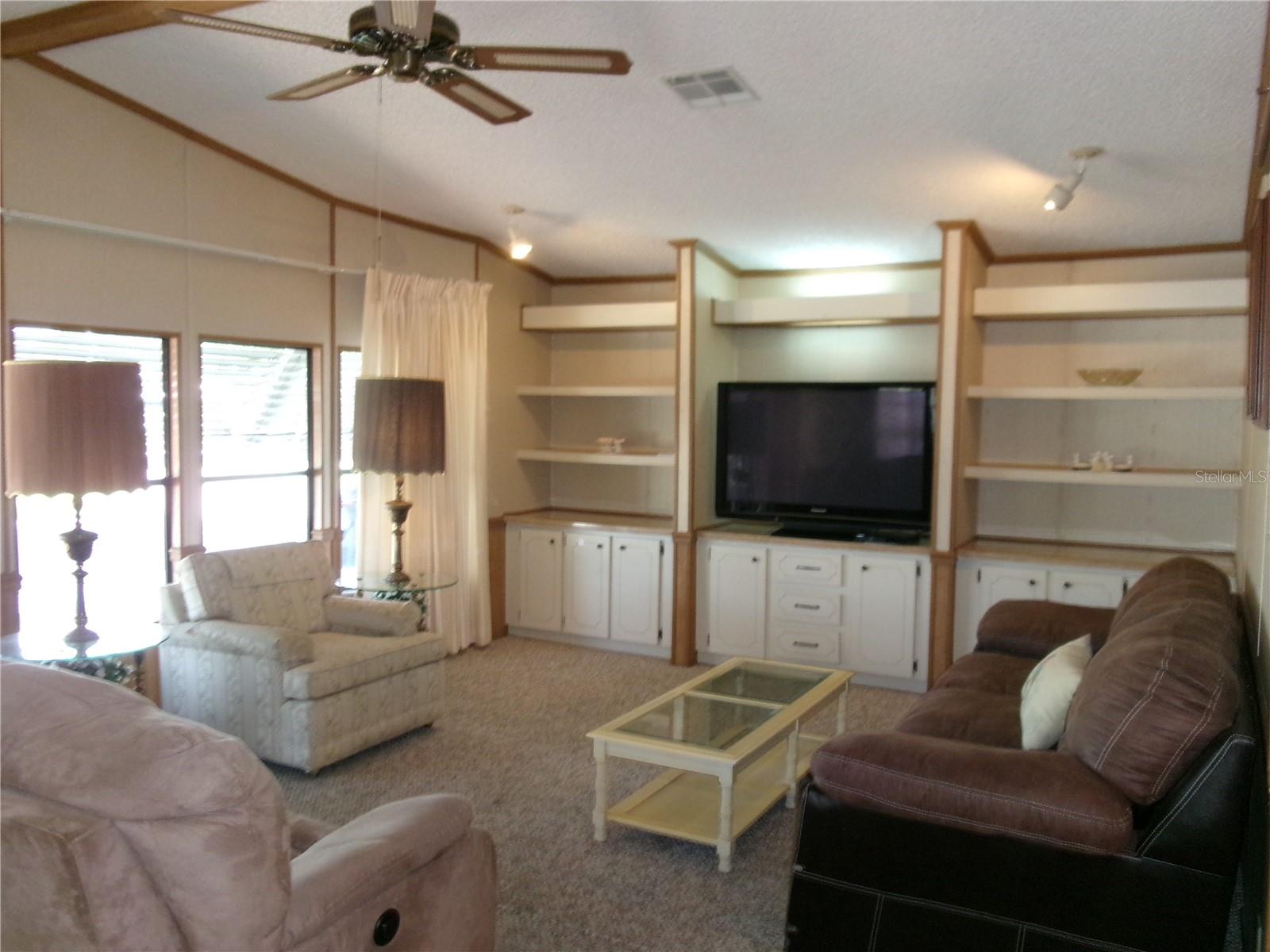 Image 6 of 63 For 1530 Longbow Drive