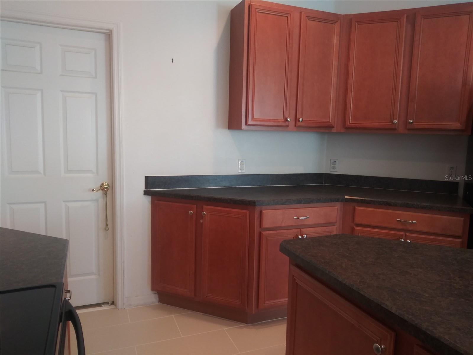 Image 36 of 81 For 2651 Boat Cove Circle