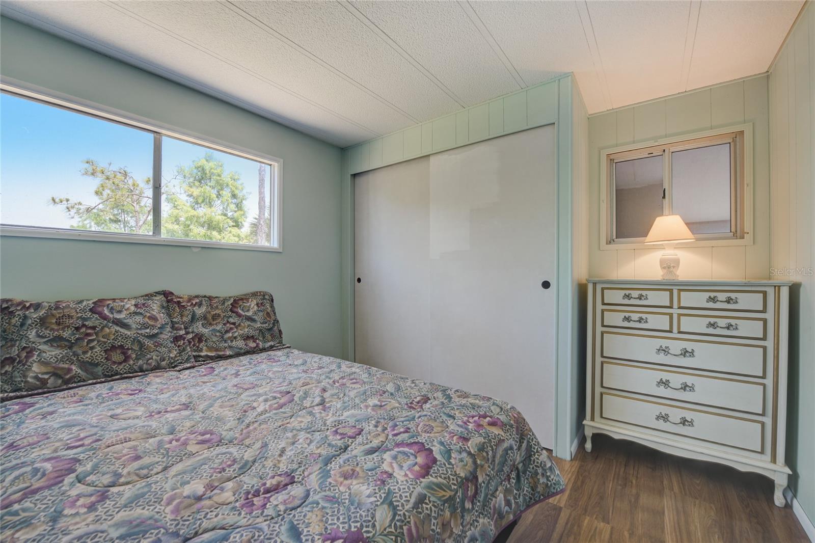 Image 25 of 40 For 5619 Bayshore Road 312