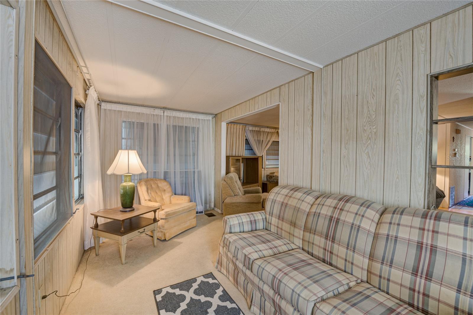 Image 7 of 40 For 5619 Bayshore Road 312