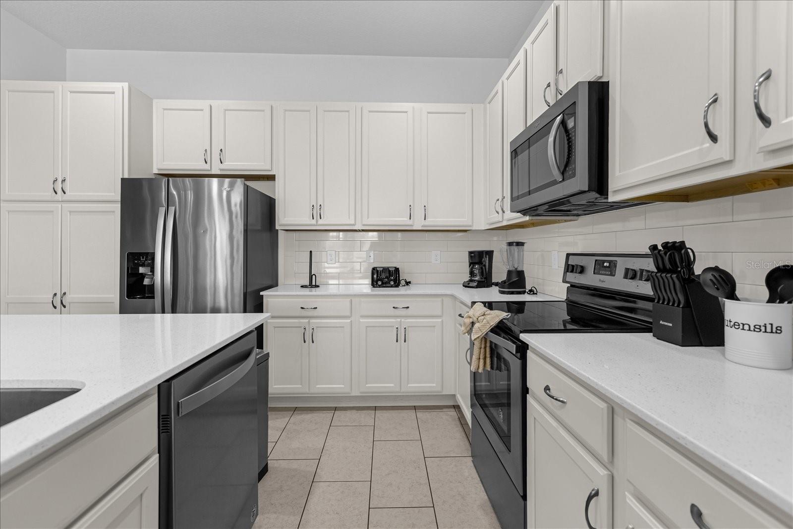 Image 17 of 61 For 6056 Broad Oak Drive