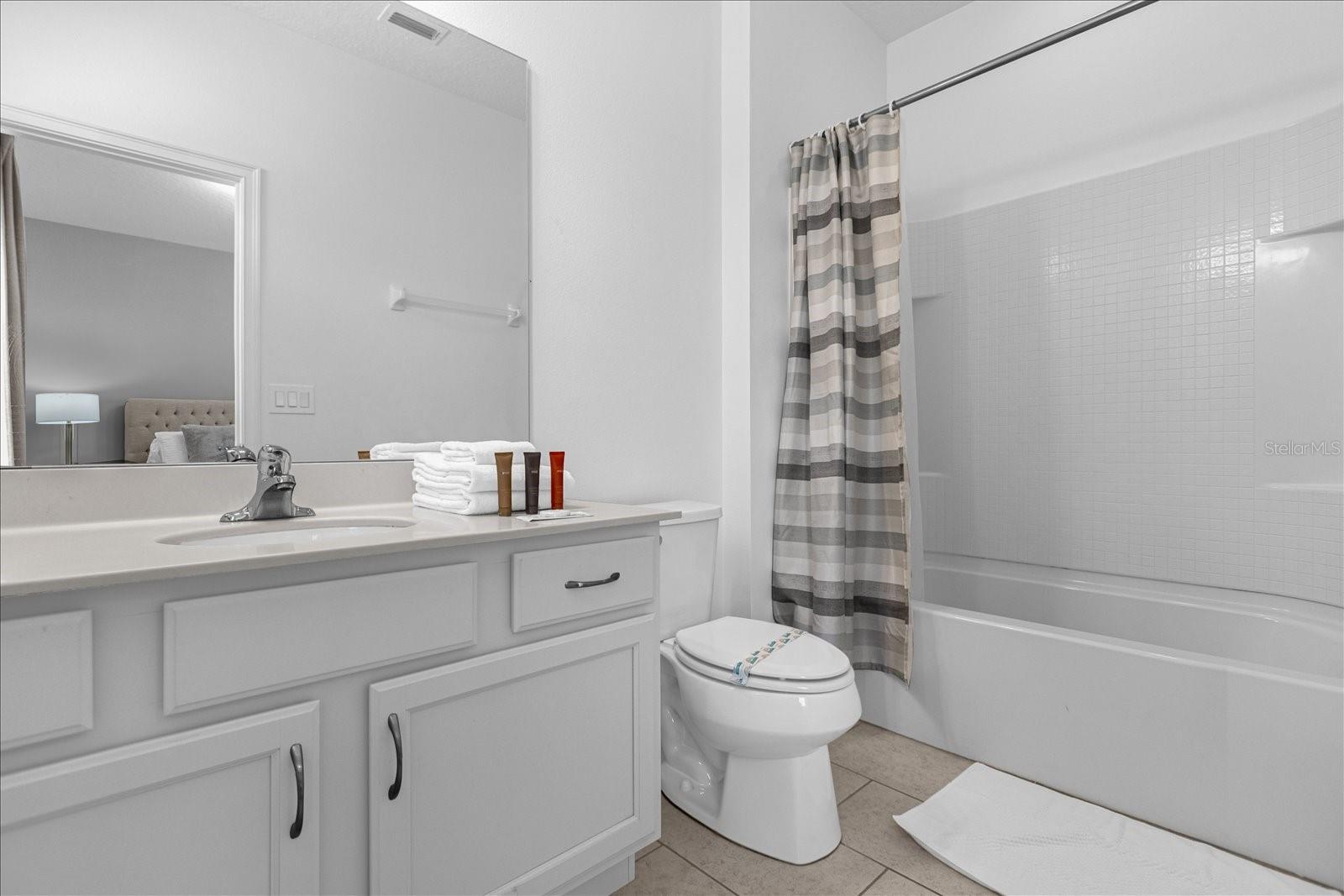 Image 42 of 61 For 6056 Broad Oak Drive
