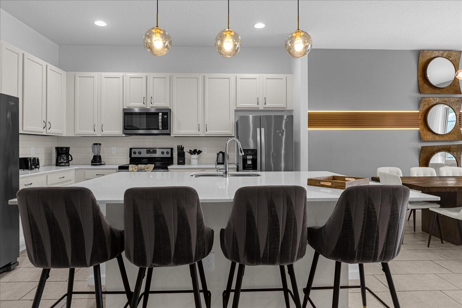 Image 5 of 61 For 6056 Broad Oak Drive