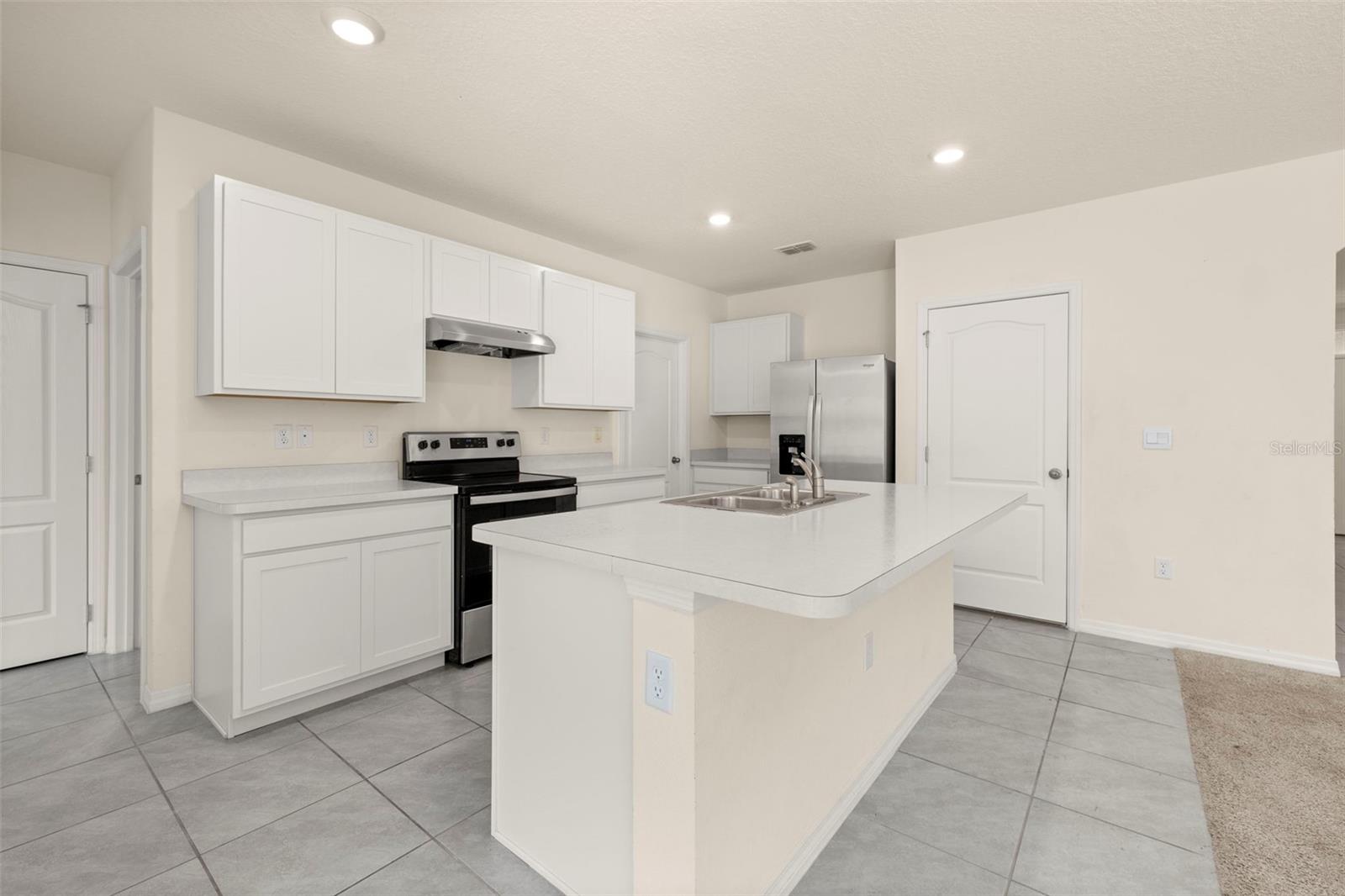 Image 13 of 59 For 459 Lily Lane