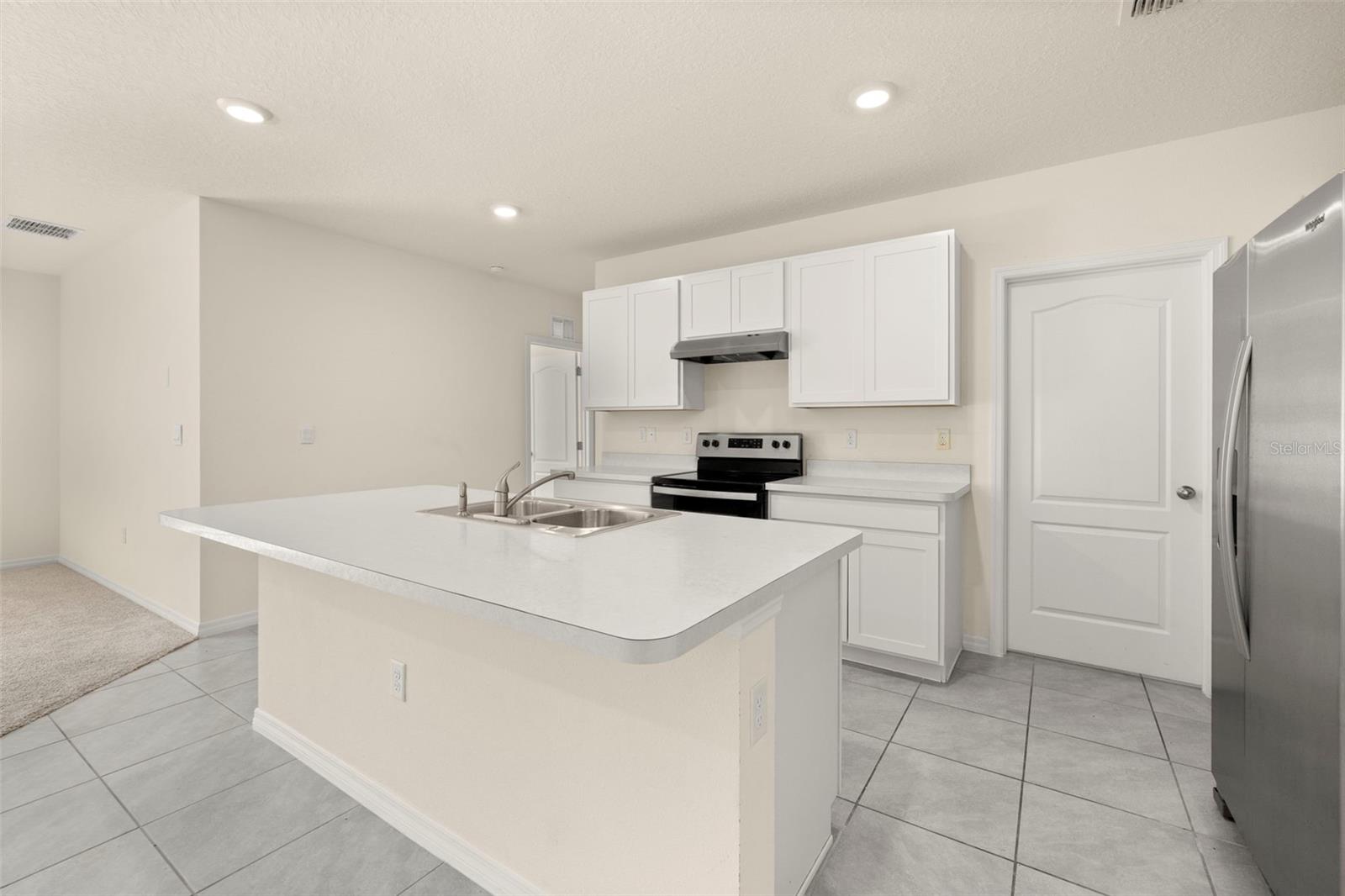 Image 14 of 59 For 459 Lily Lane