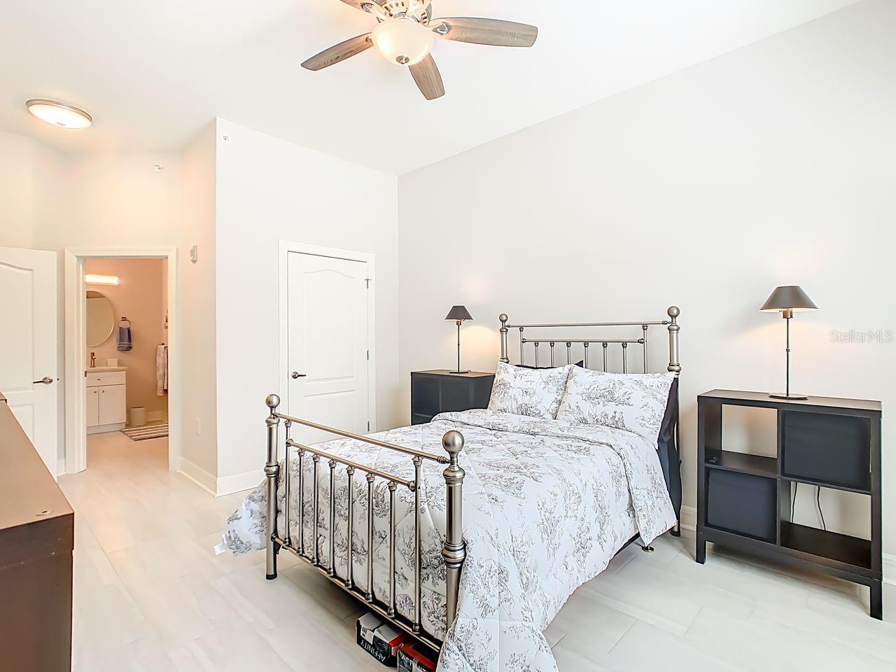 Image 19 of 40 For 513 Mirasol Circle 106