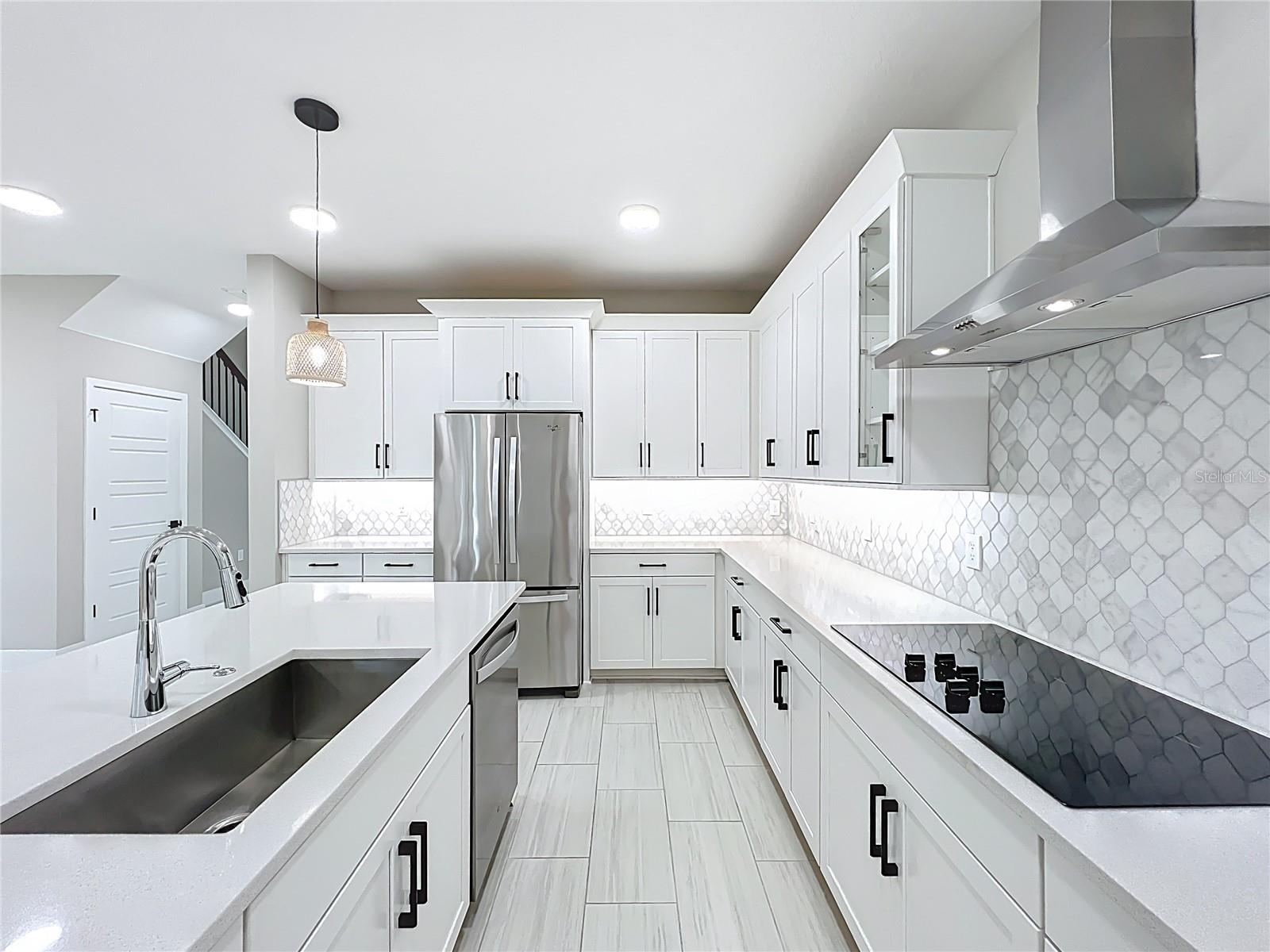 Image 18 of 95 For 14334 Braemar Street