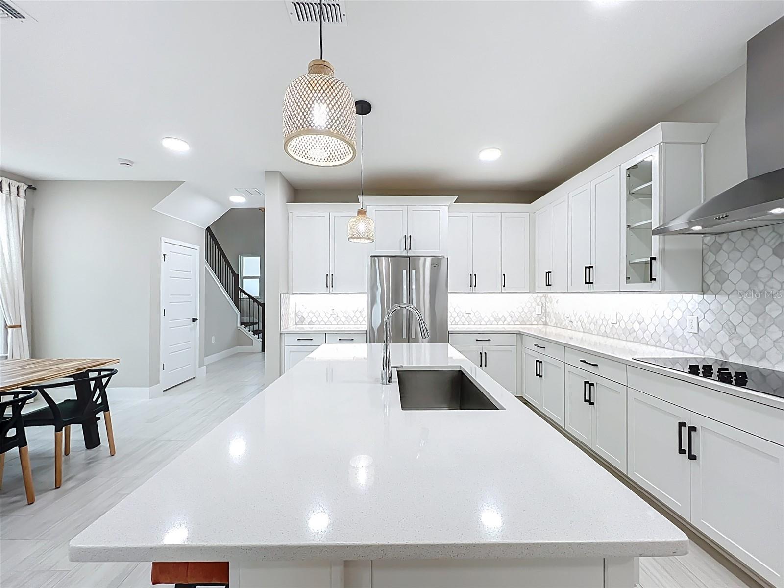 Image 22 of 95 For 14334 Braemar Street