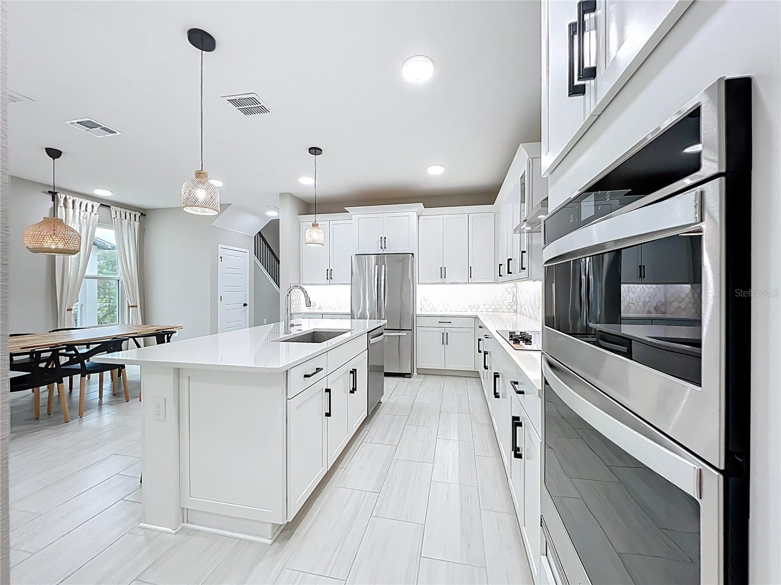 Image 23 of 95 For 14334 Braemar Street