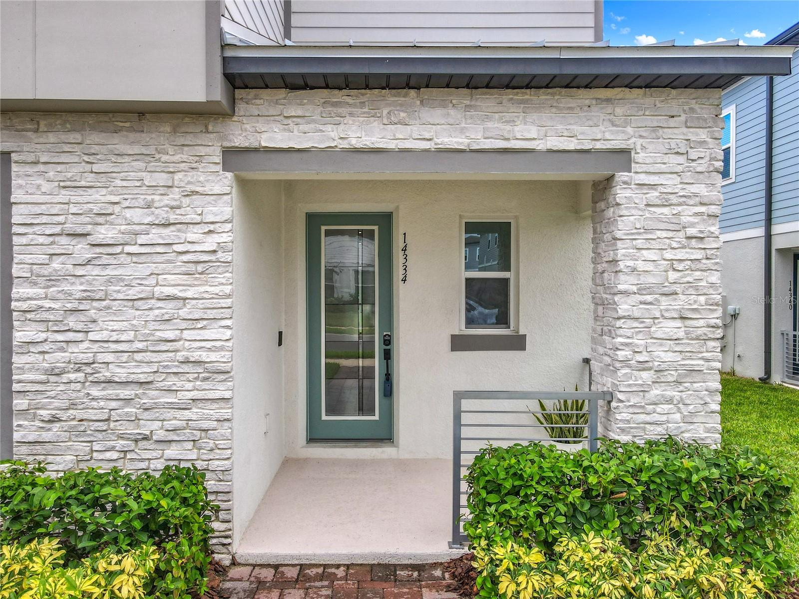 Image 4 of 95 For 14334 Braemar Street