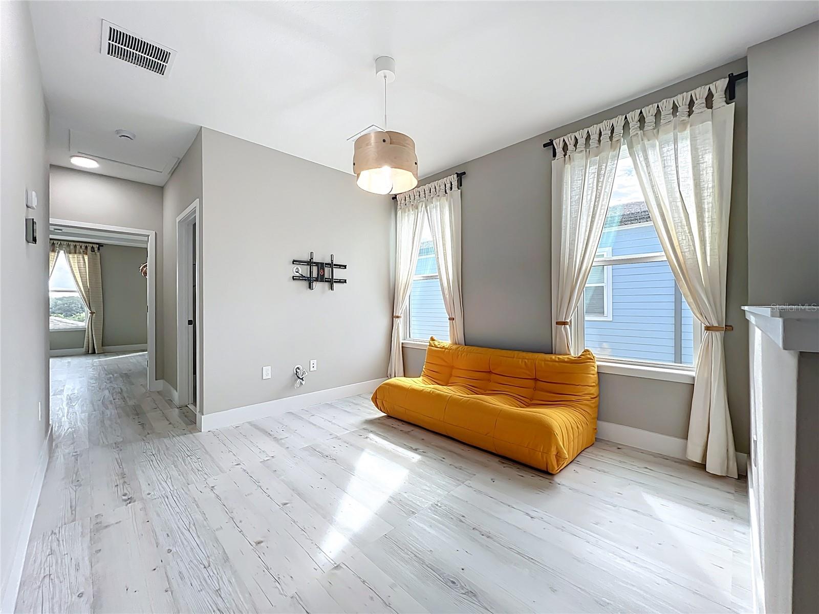 Image 45 of 95 For 14334 Braemar Street