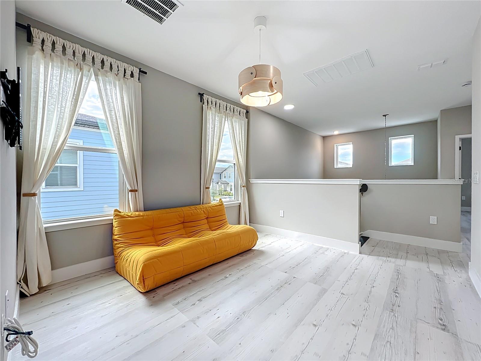 Image 46 of 95 For 14334 Braemar Street