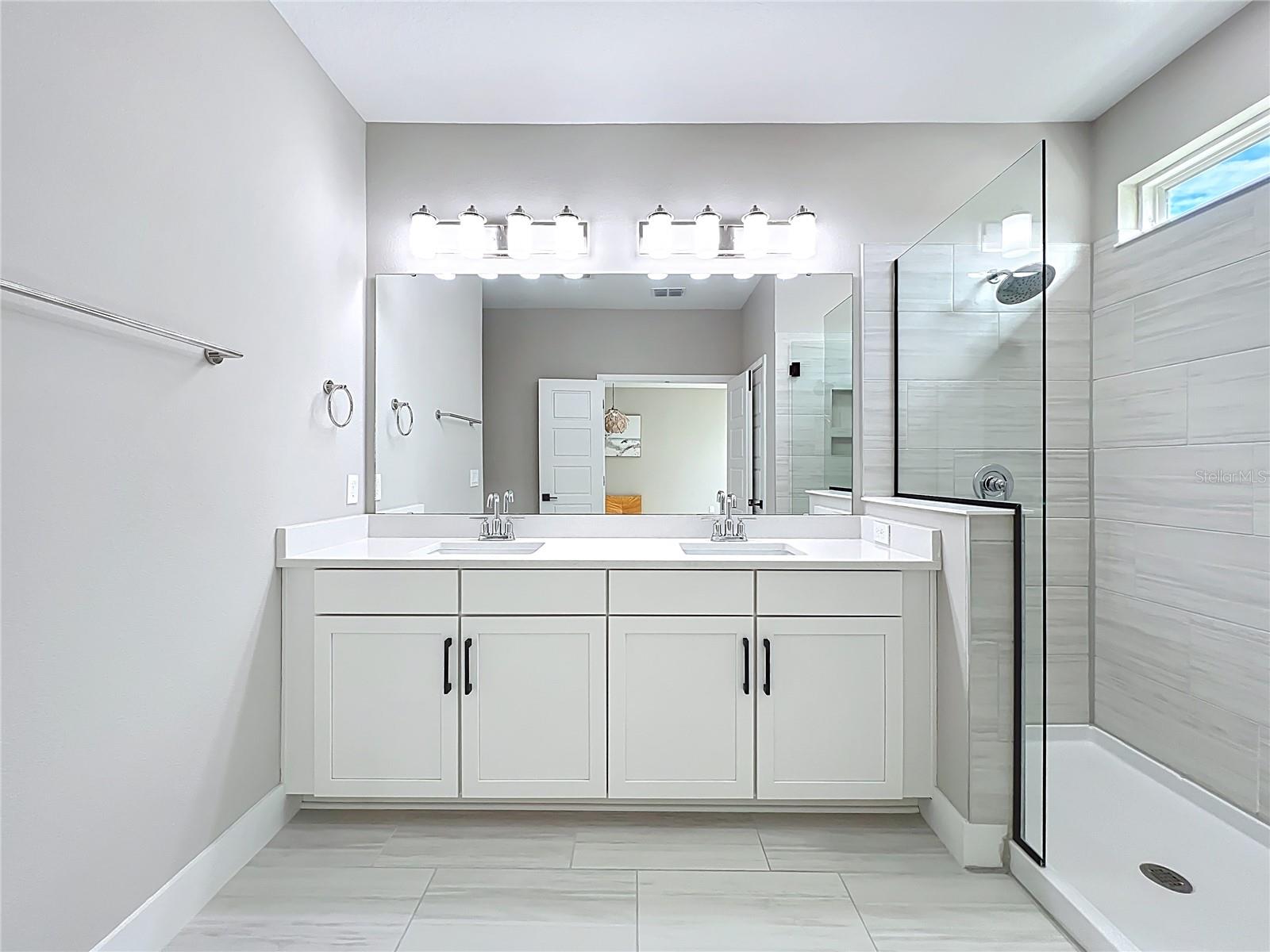 Image 54 of 95 For 14334 Braemar Street