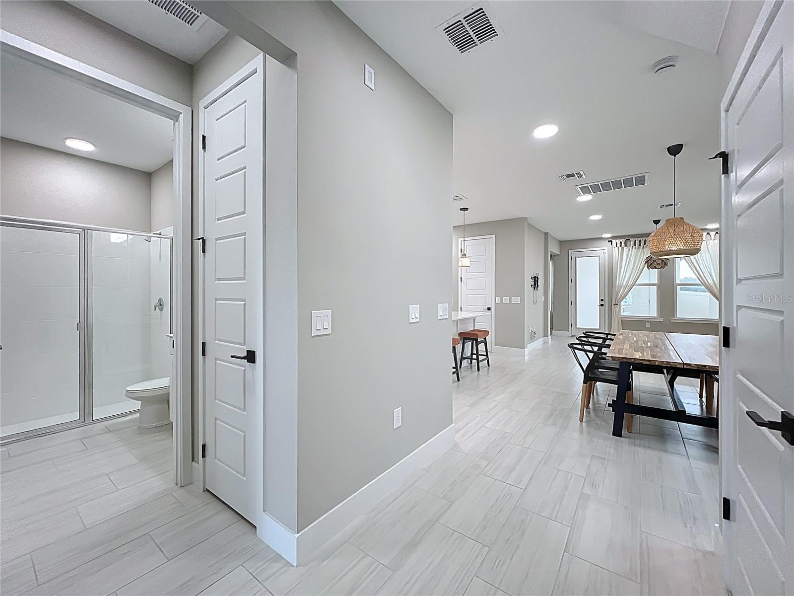 Image 8 of 95 For 14334 Braemar Street