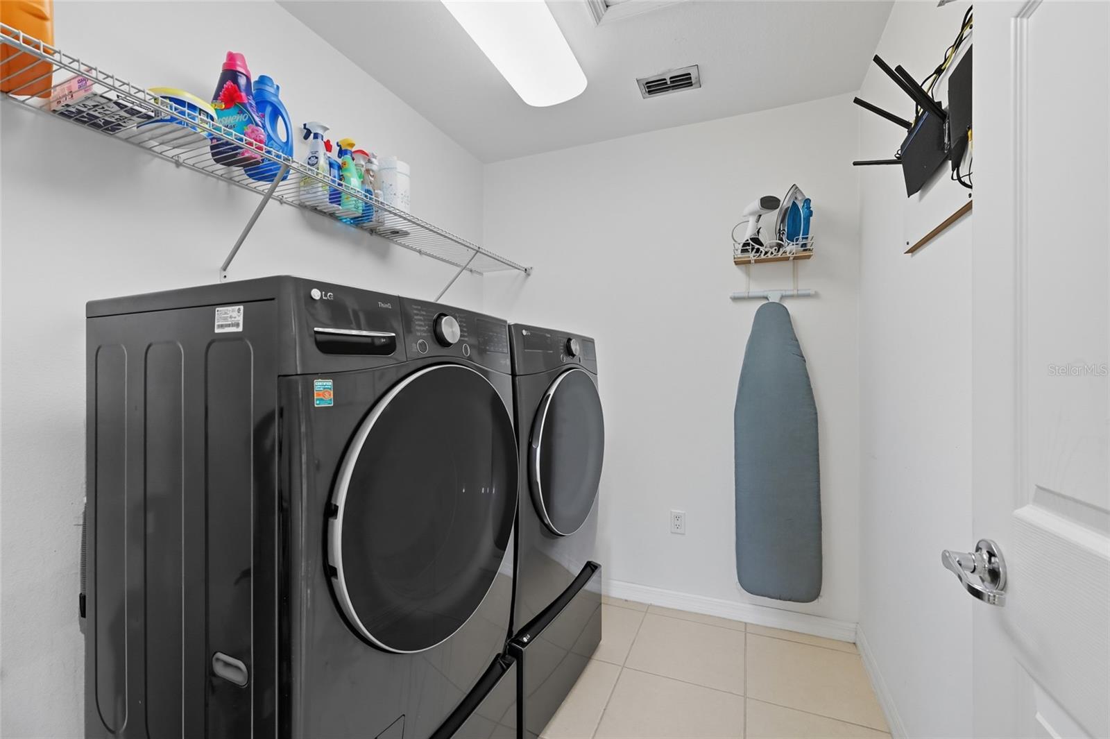 Image 12 of 55 For 2226 Taylor Creek Court