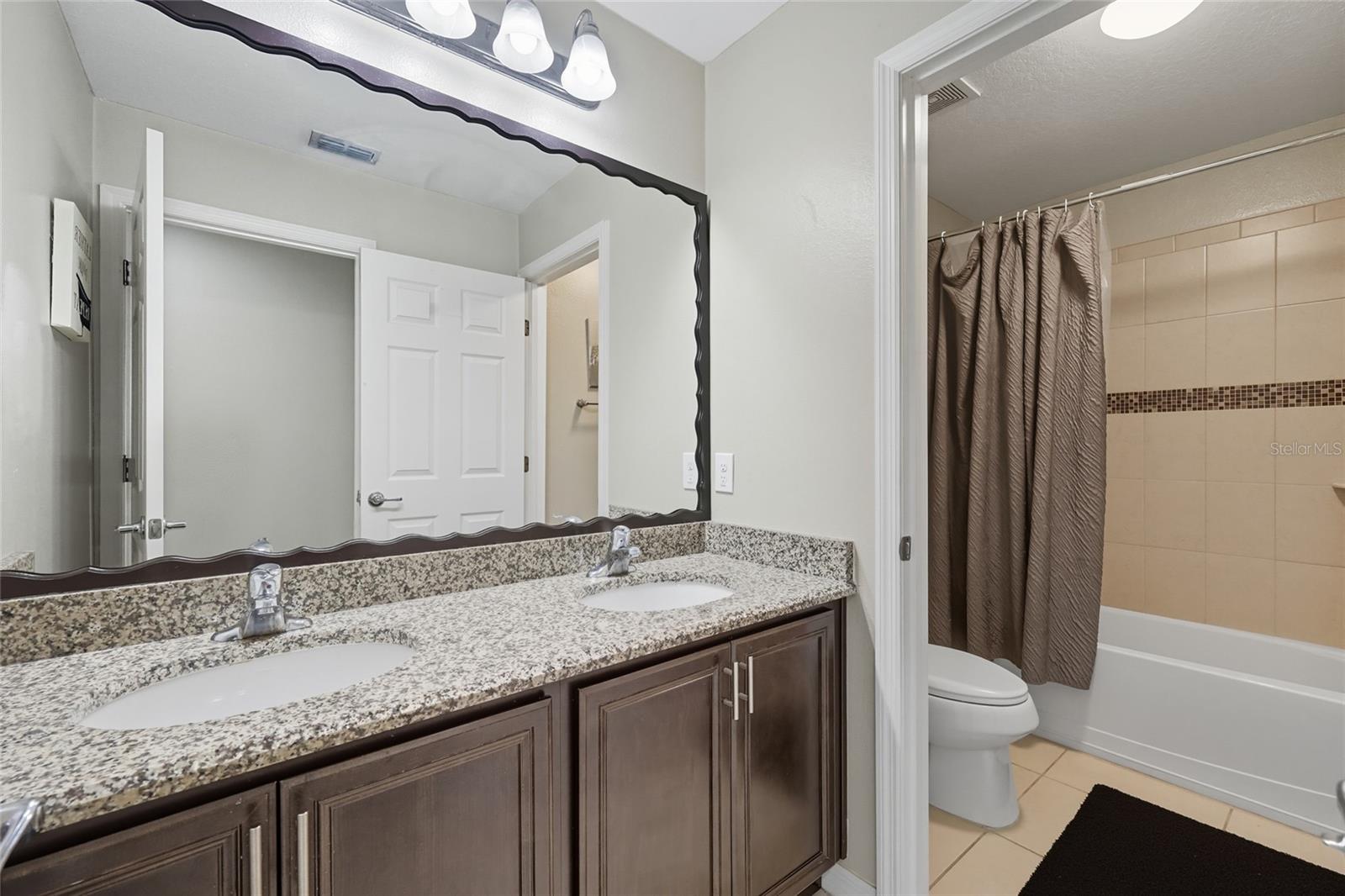 Image 21 of 55 For 2226 Taylor Creek Court