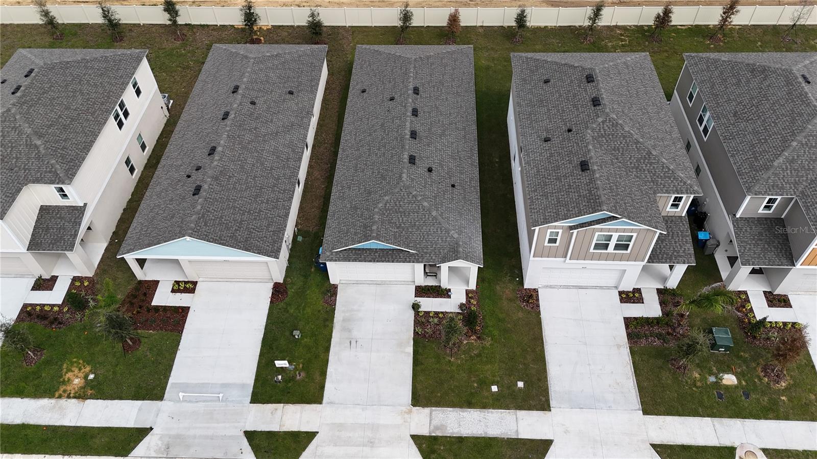 Image 24 of 33 For 4015 Gardenia Avenue