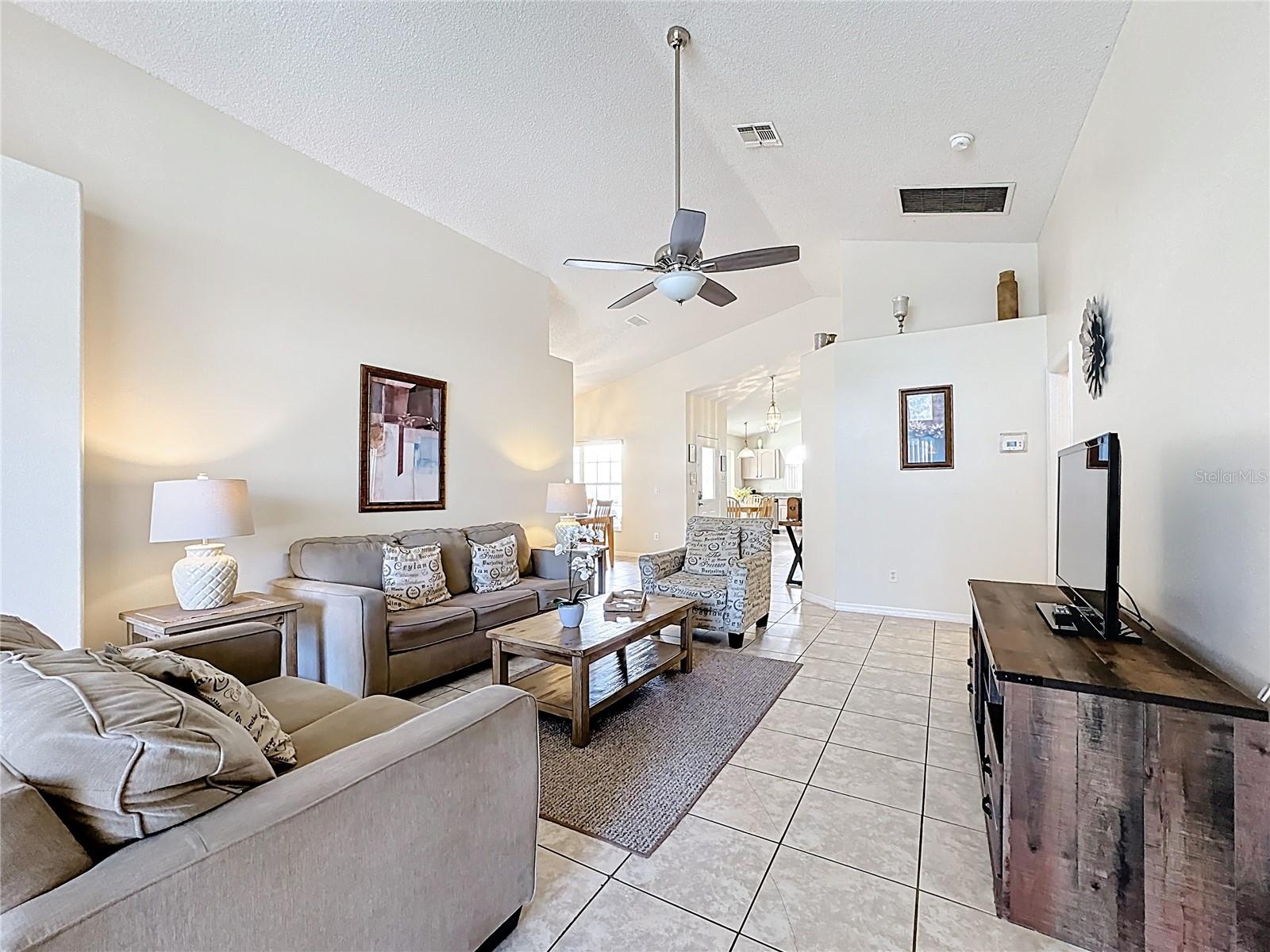 Image 17 of 46 For 2606 Luiseno Way