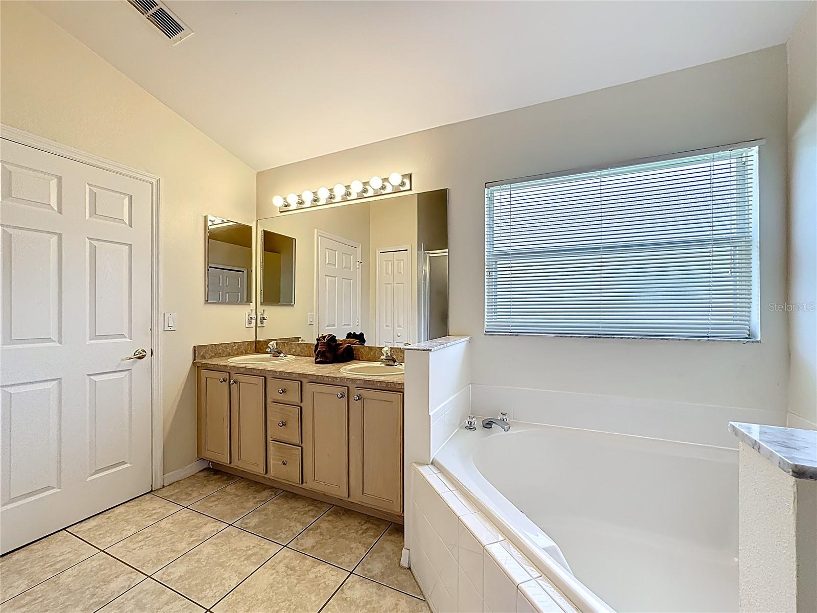 Image 23 of 46 For 2606 Luiseno Way