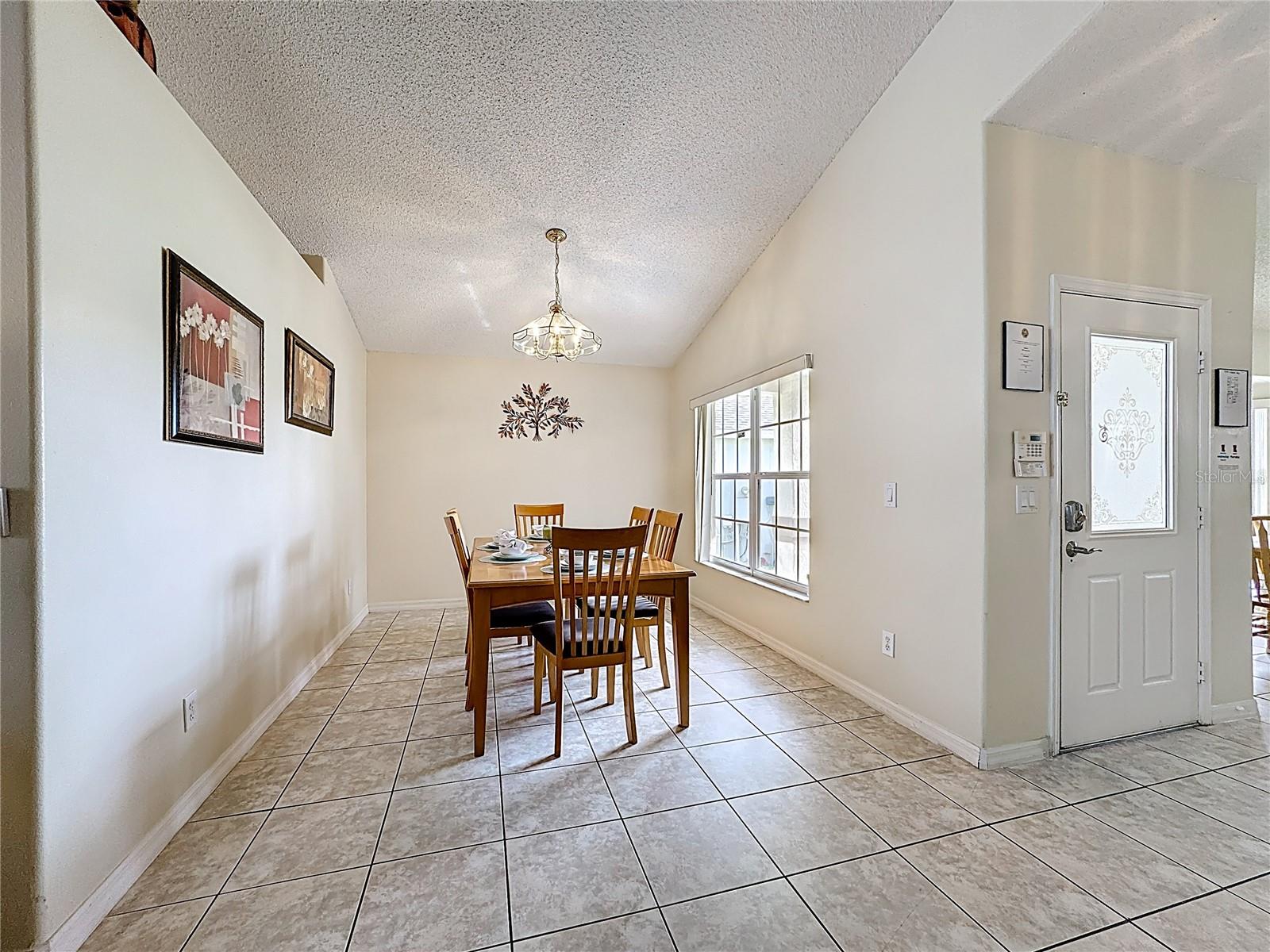 Image 7 of 46 For 2606 Luiseno Way