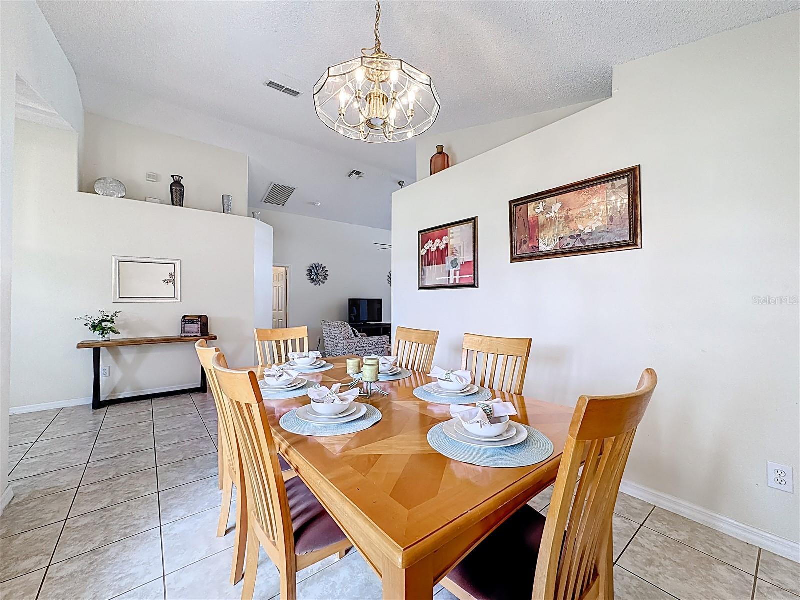 Image 9 of 46 For 2606 Luiseno Way