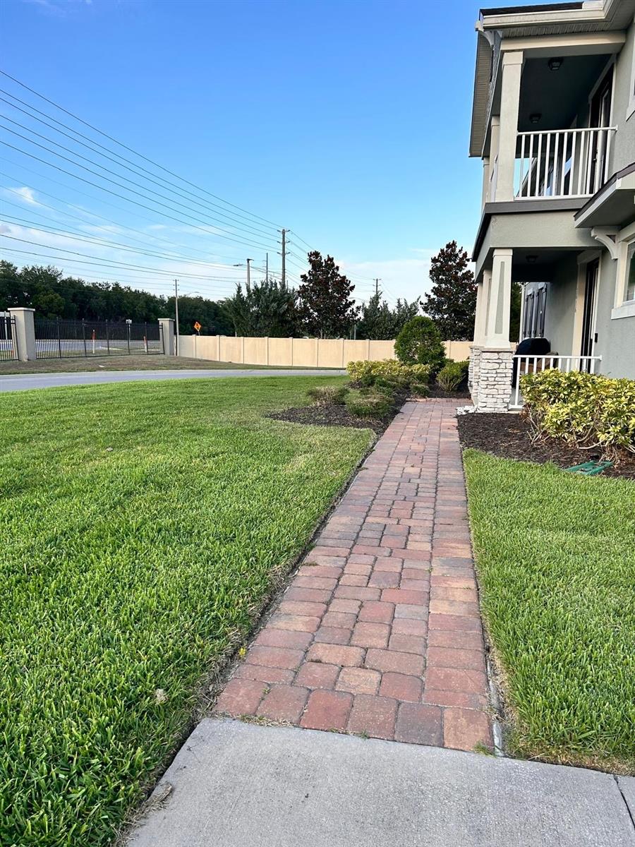 Image 3 of 7 For 2676 Giardino Loop